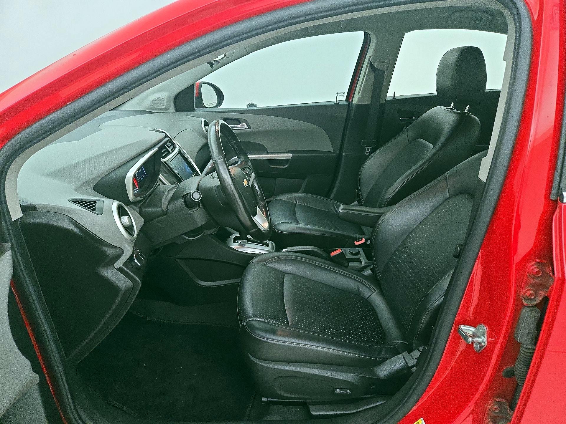 Thumbnail: 2017 Chevrolet Sonic - 11