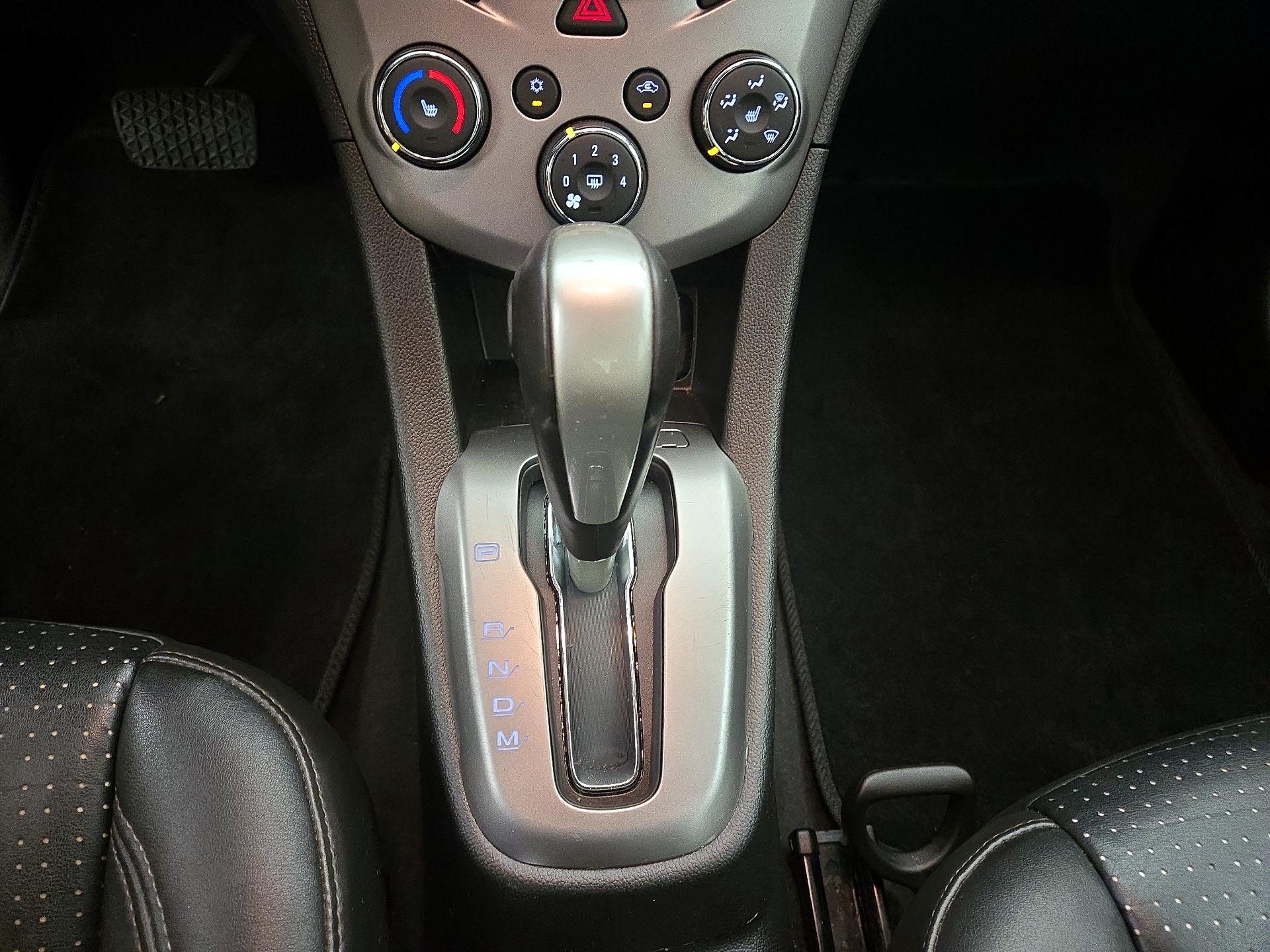 Thumbnail: 2017 Chevrolet Sonic - 17