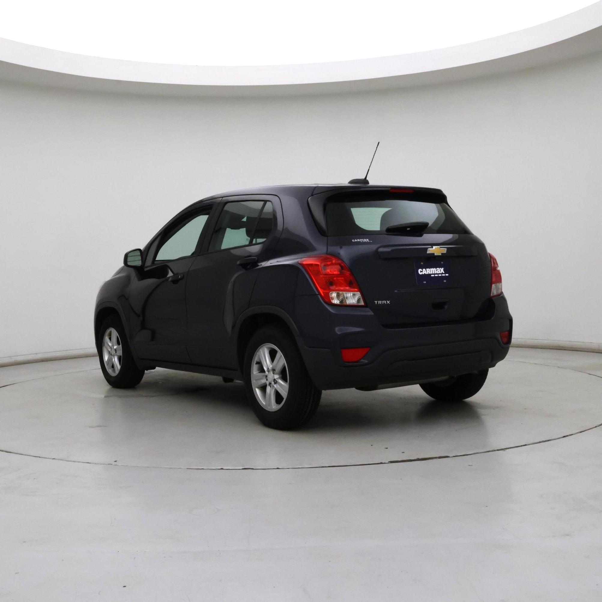 Thumbnail: 2019 Chevrolet Trax - 2