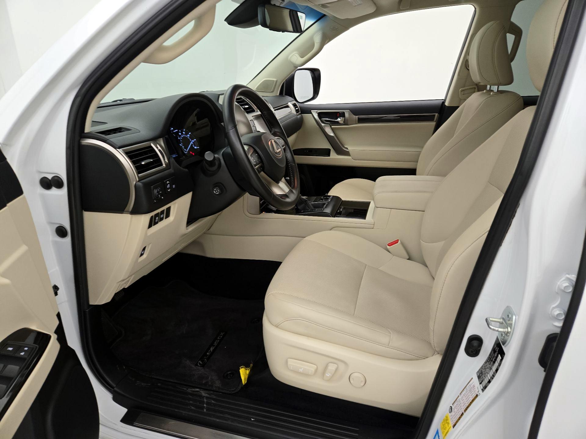 Thumbnail: 2021 Lexus GX - 11