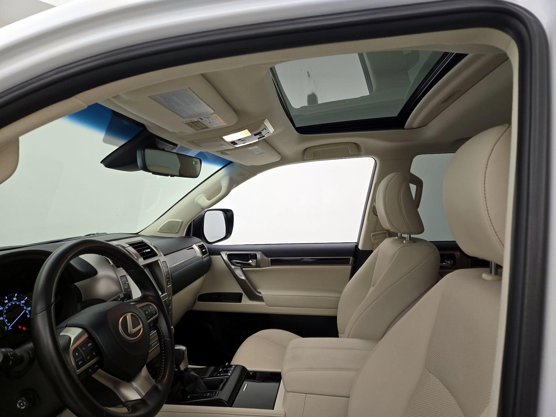 Thumbnail: 2021 Lexus GX - 19