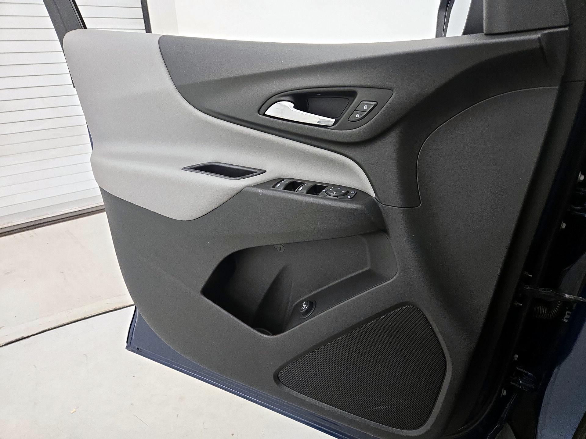Thumbnail: 2019 Chevrolet Equinox - 12