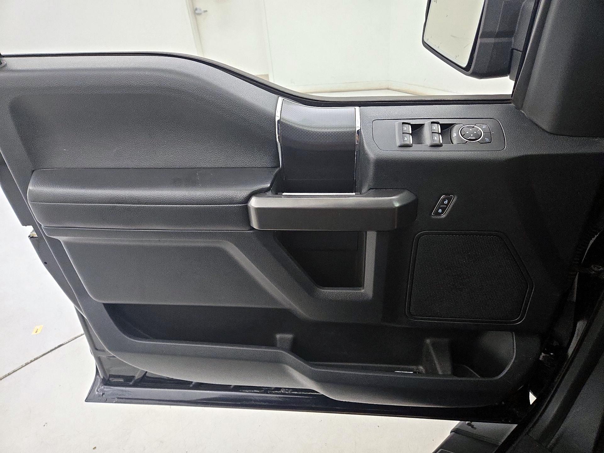Thumbnail: 2016 Ford F-150 - 12