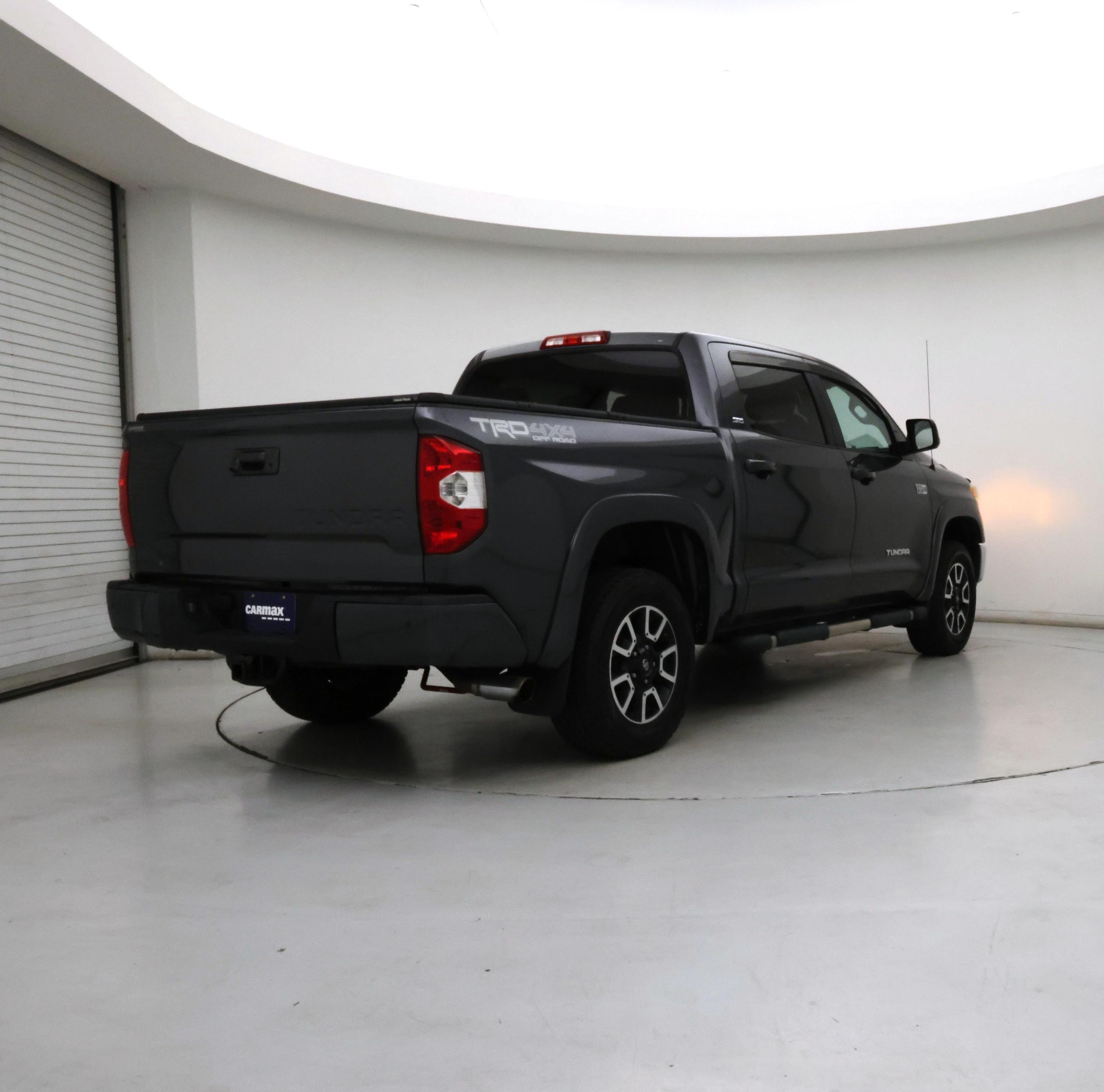 Thumbnail: 2016 Toyota Tundra - 8