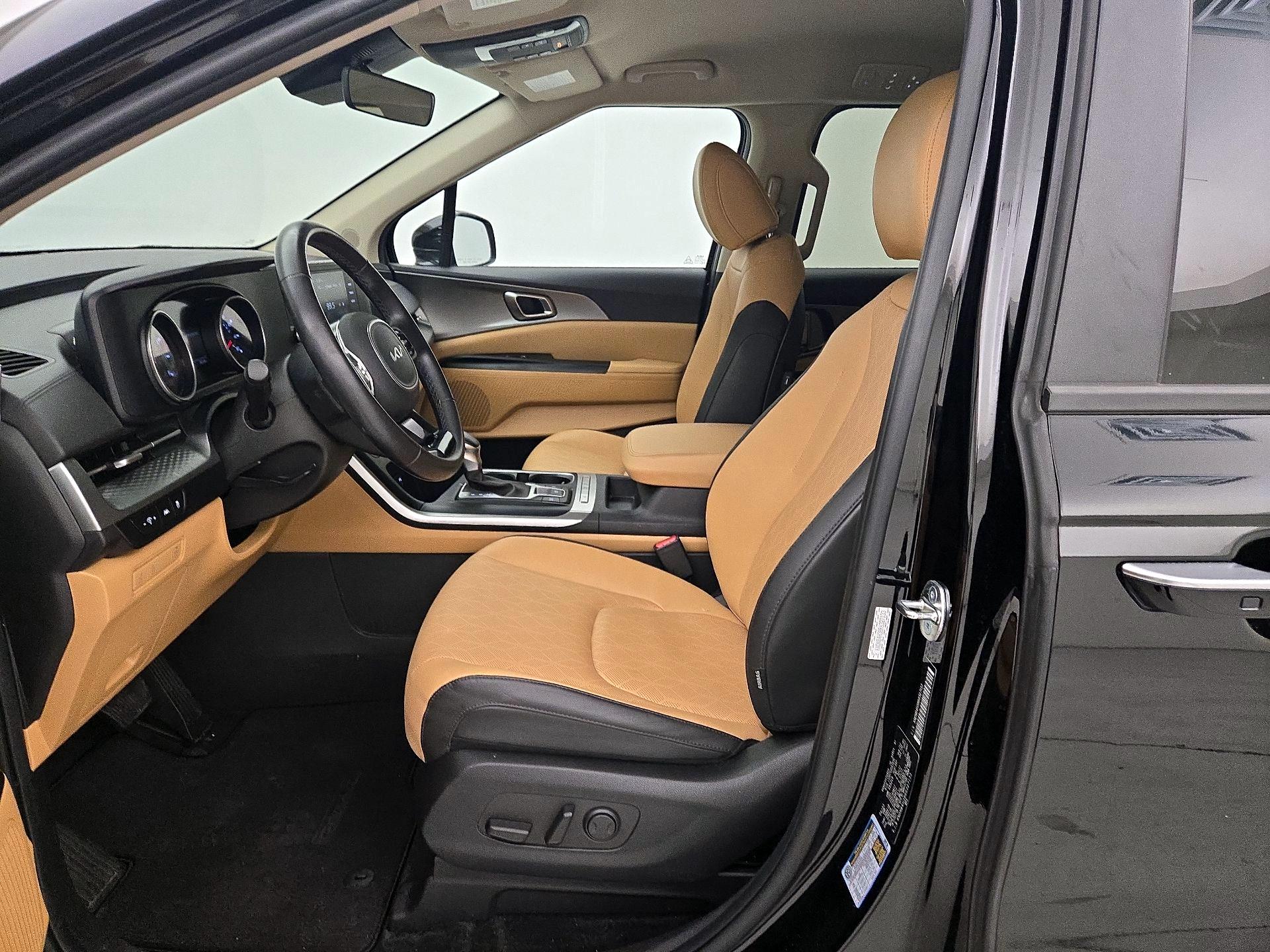 Thumbnail: 2024 Kia Carnival - 11
