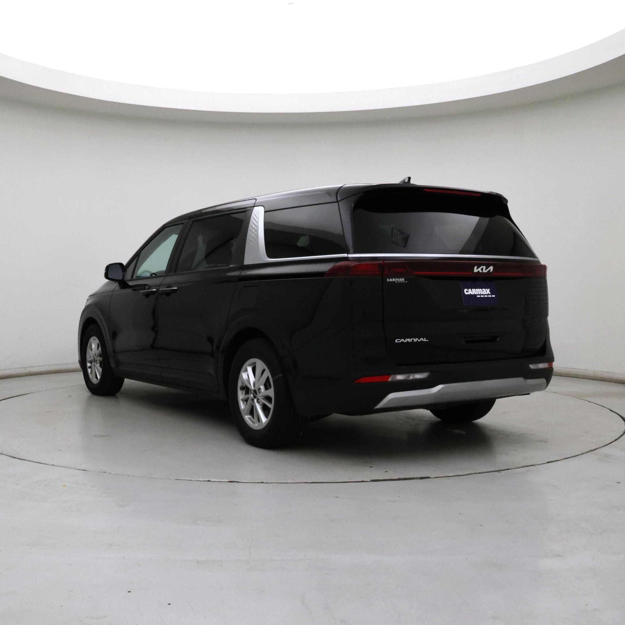 Thumbnail: 2024 Kia Carnival - 2