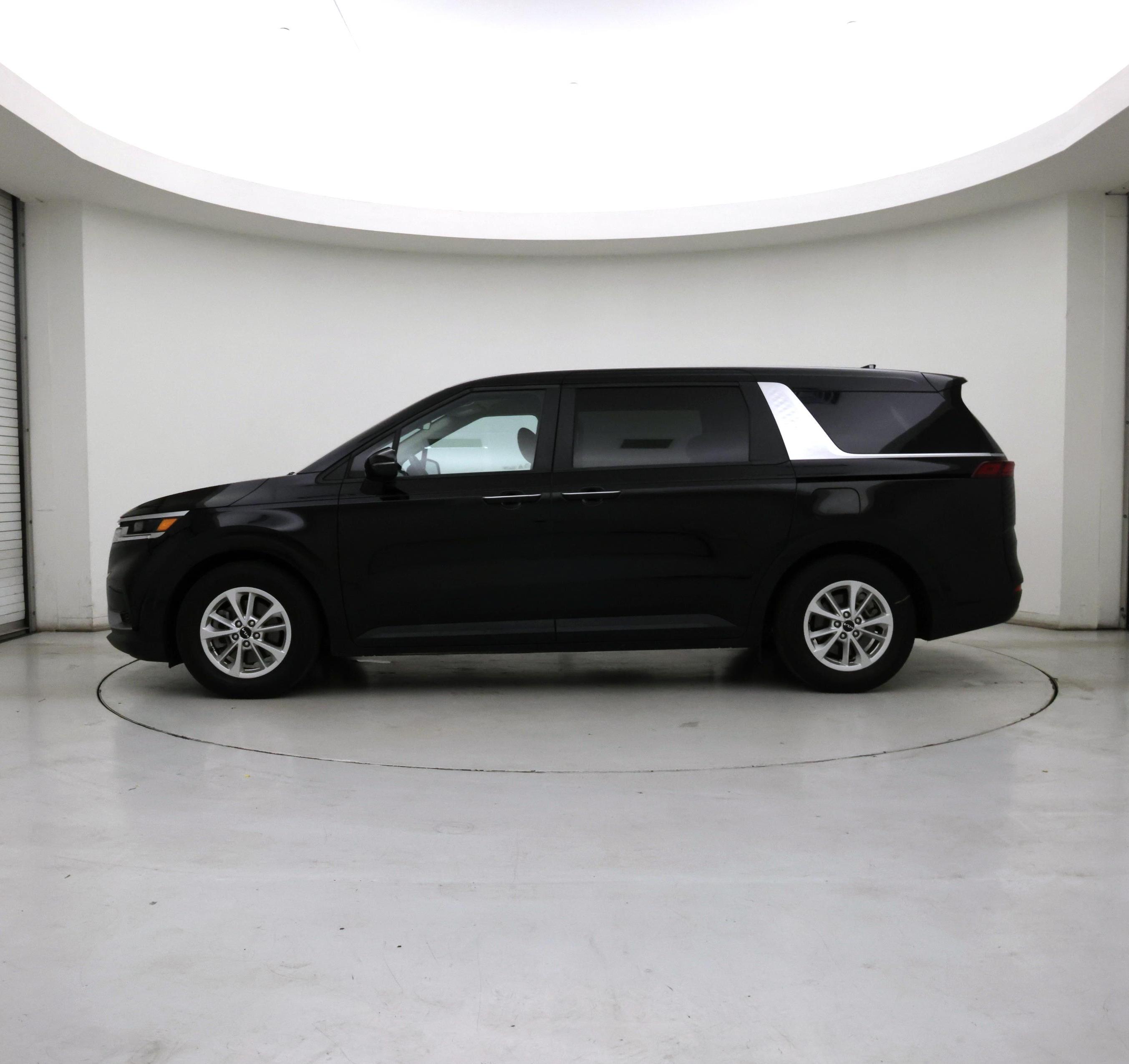 Thumbnail: 2024 Kia Carnival - 3
