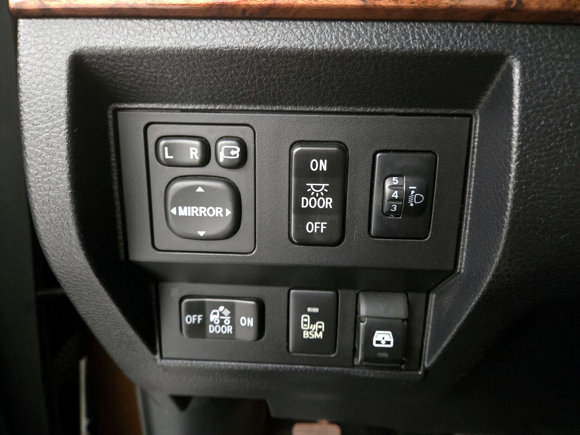 Thumbnail: 2017 Toyota Tundra - 13