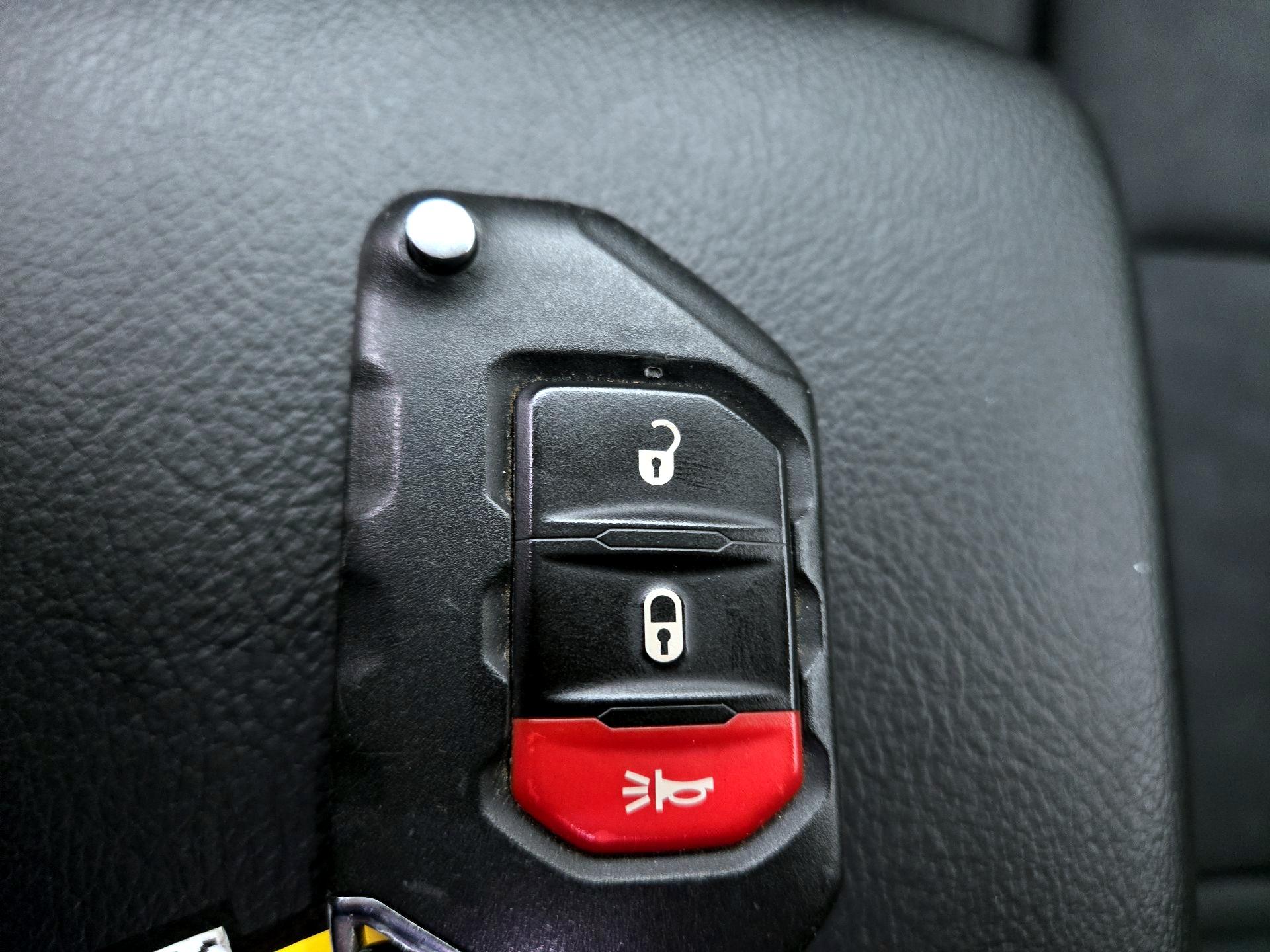 Thumbnail: 2018 Jeep Wrangler - 20