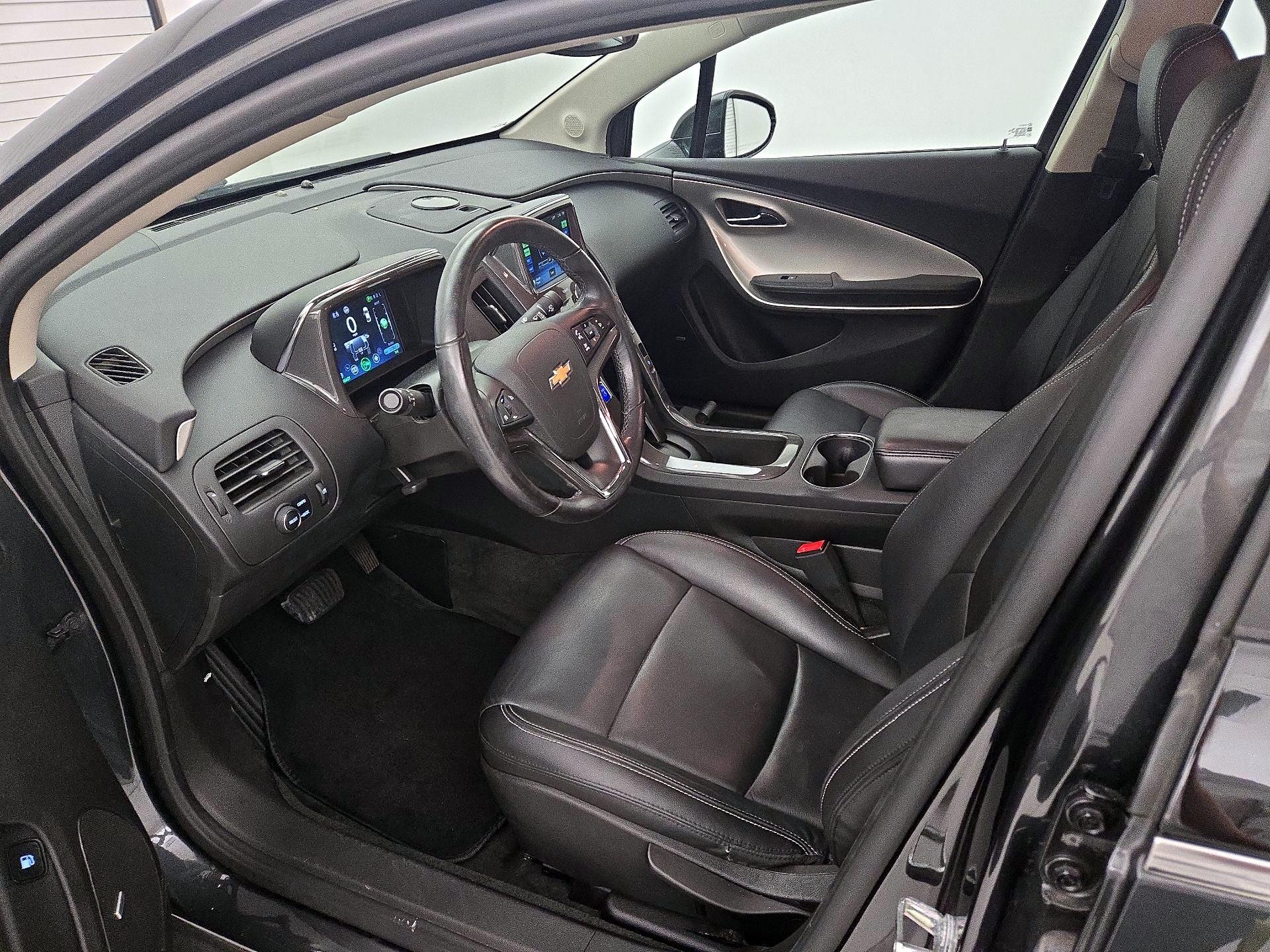 Thumbnail: 2015 Chevrolet Volt - 11