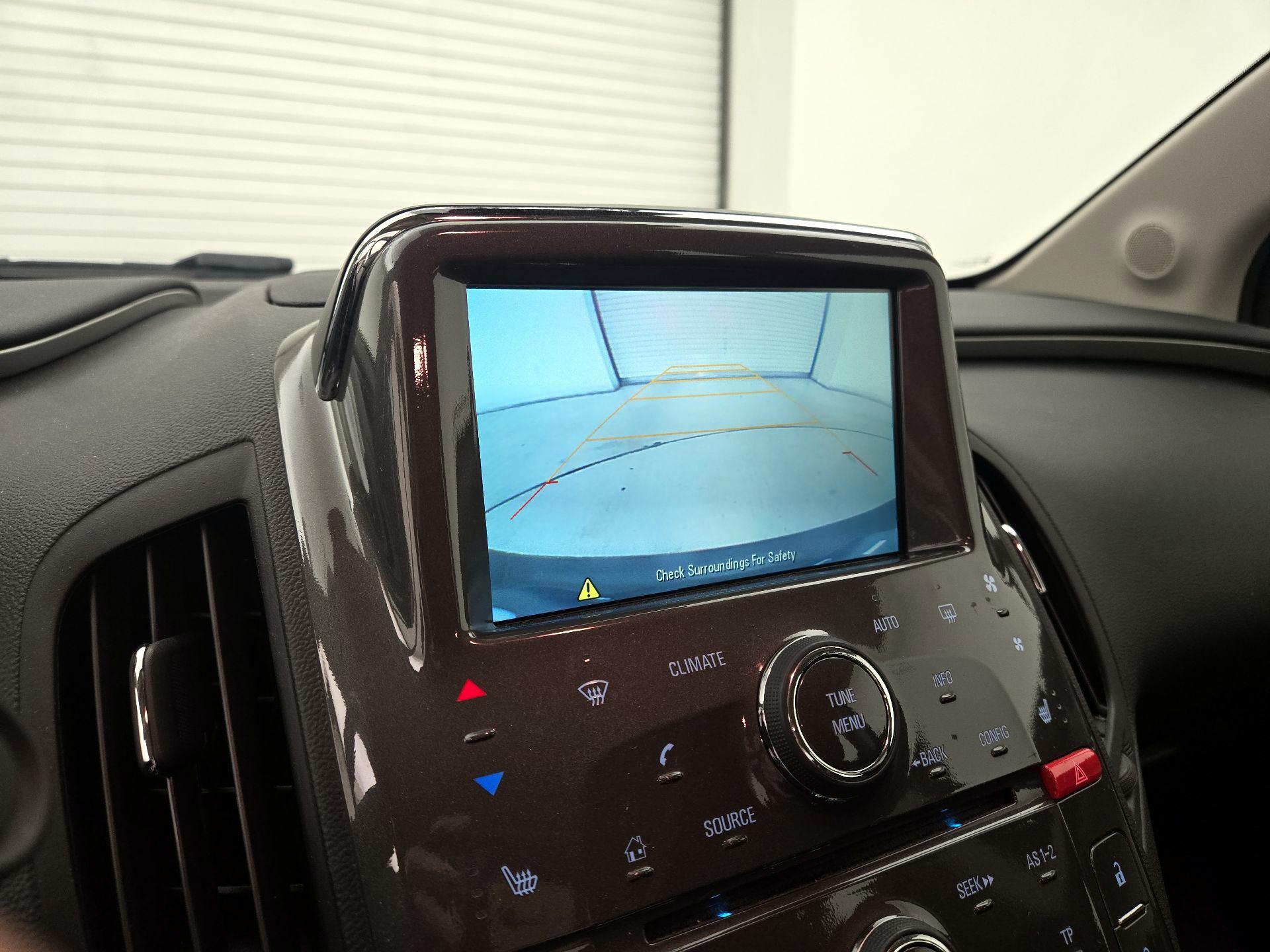 Thumbnail: 2015 Chevrolet Volt - 14