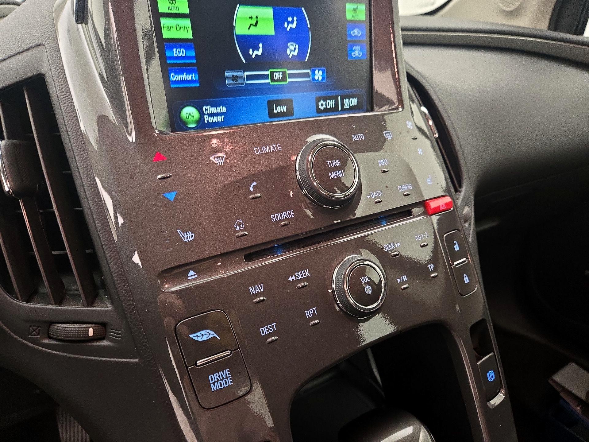 Thumbnail: 2015 Chevrolet Volt - 16