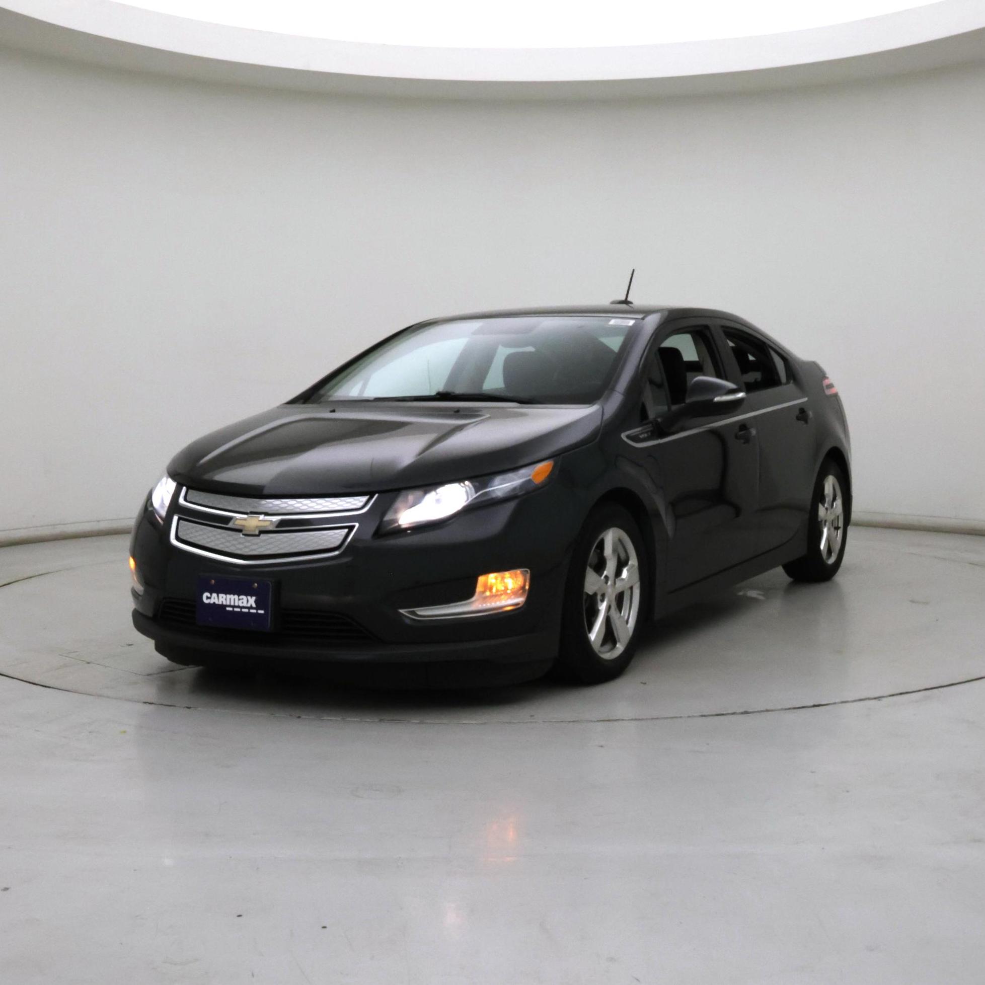 Thumbnail: 2015 Chevrolet Volt - 4