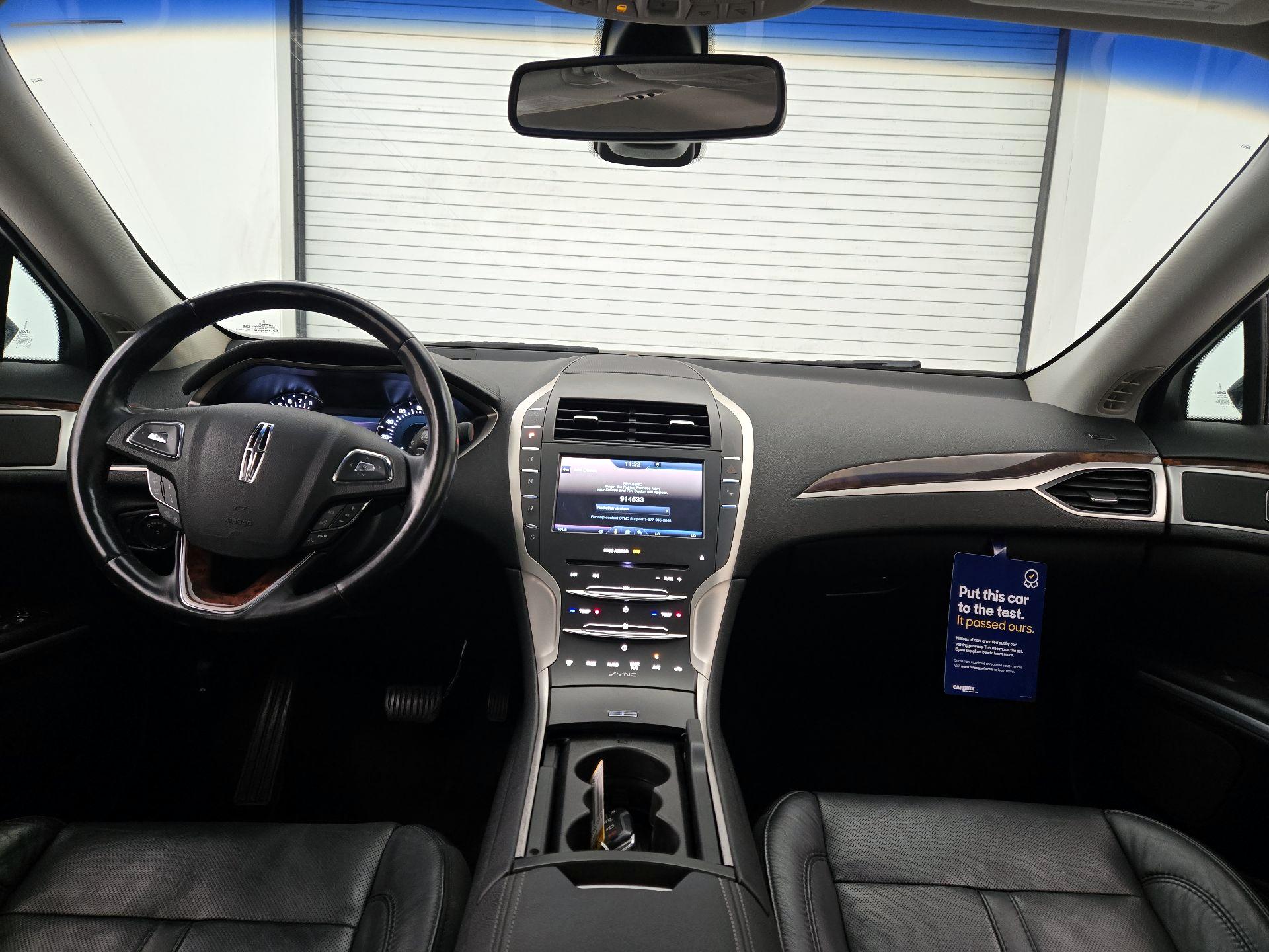 Thumbnail: 2016 Lincoln MKZ - 9