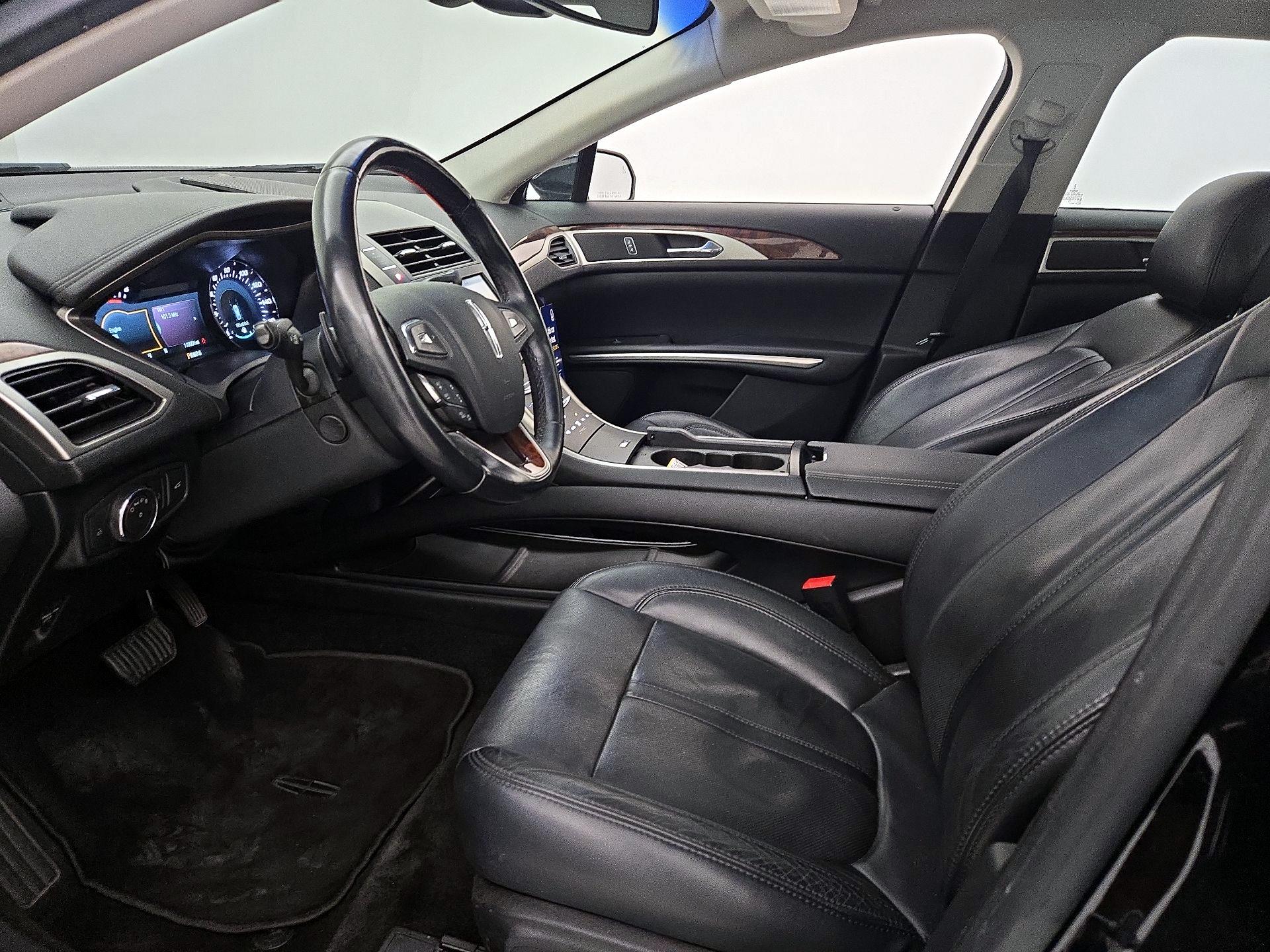 Thumbnail: 2016 Lincoln MKZ - 11