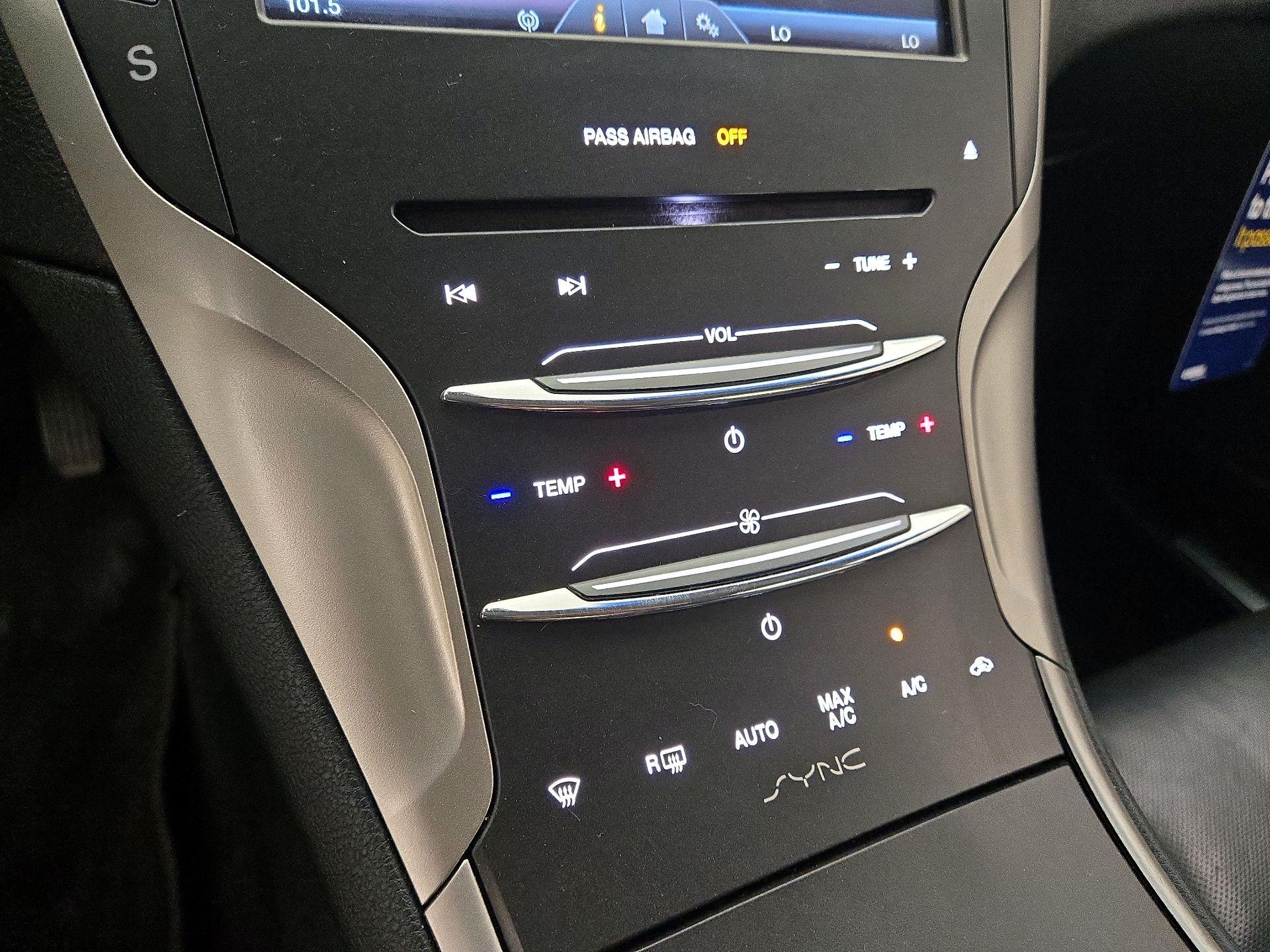 Thumbnail: 2016 Lincoln MKZ - 16