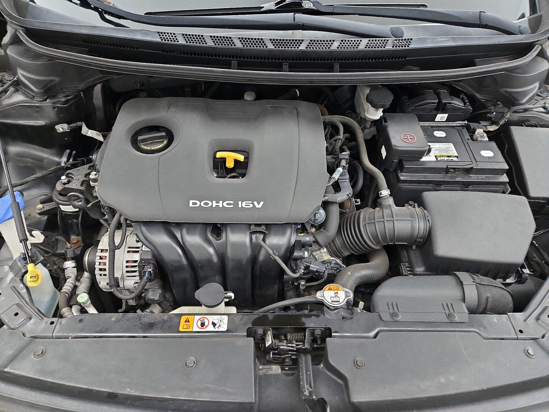 Thumbnail: 2017 Kia Forte - 18