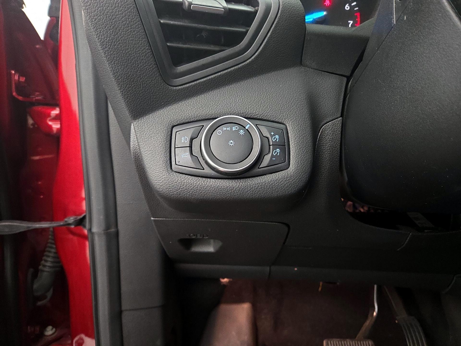 Thumbnail: 2017 Ford Escape - 13