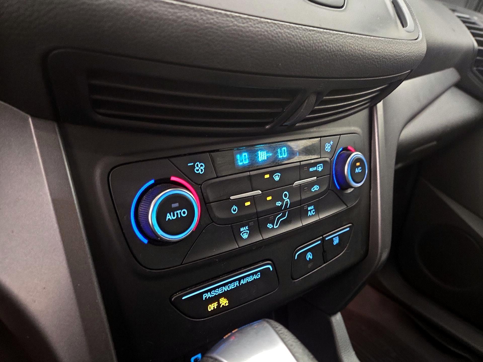 Thumbnail: 2017 Ford Escape - 16