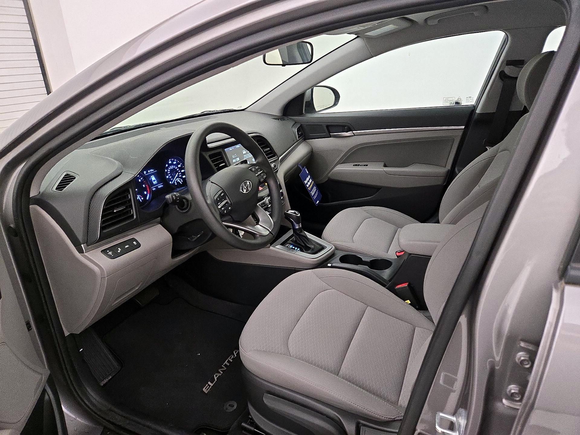 Thumbnail: 2020 Hyundai Elantra - 11