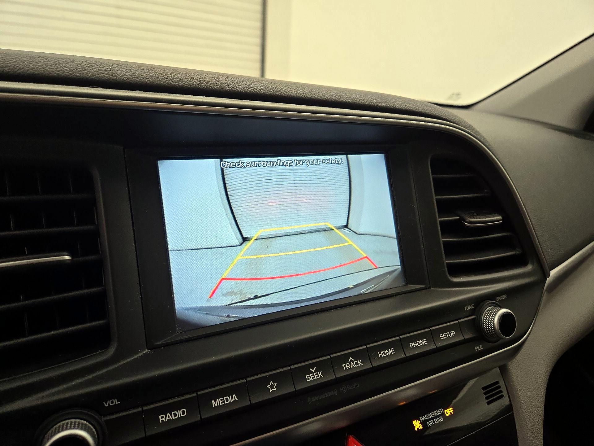 Thumbnail: 2020 Hyundai Elantra - 14