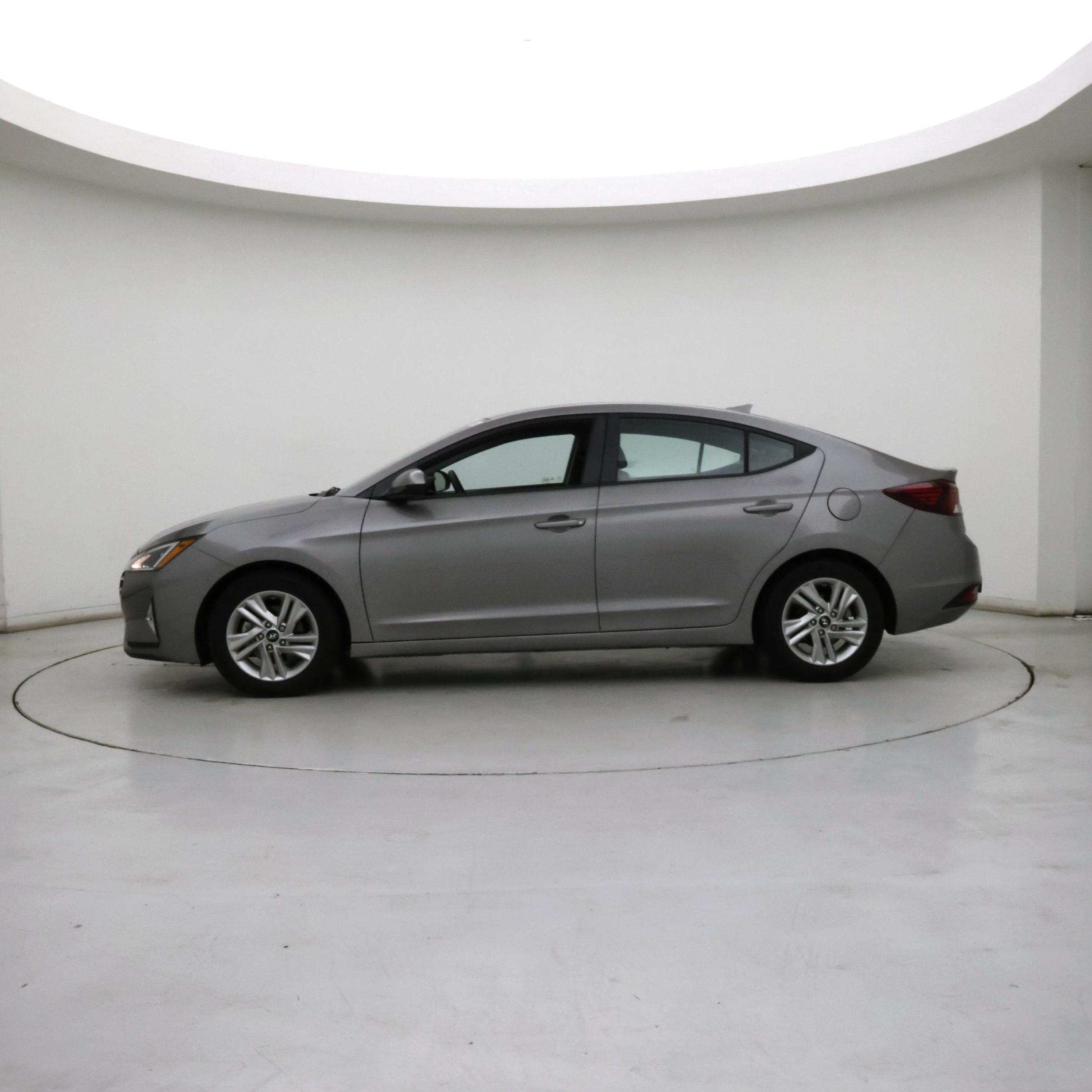 Thumbnail: 2020 Hyundai Elantra - 3