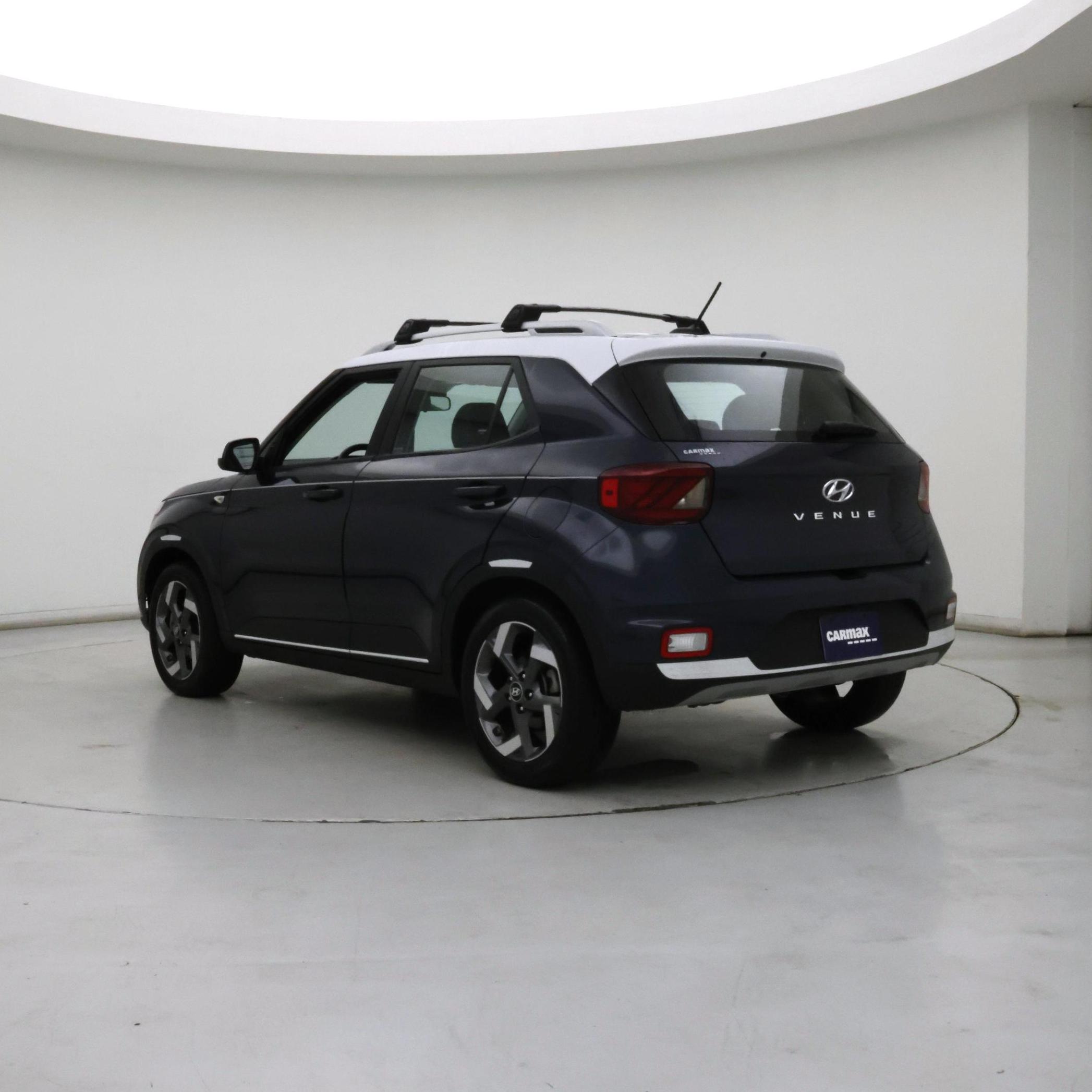 Thumbnail: 2024 Hyundai Venue - 2