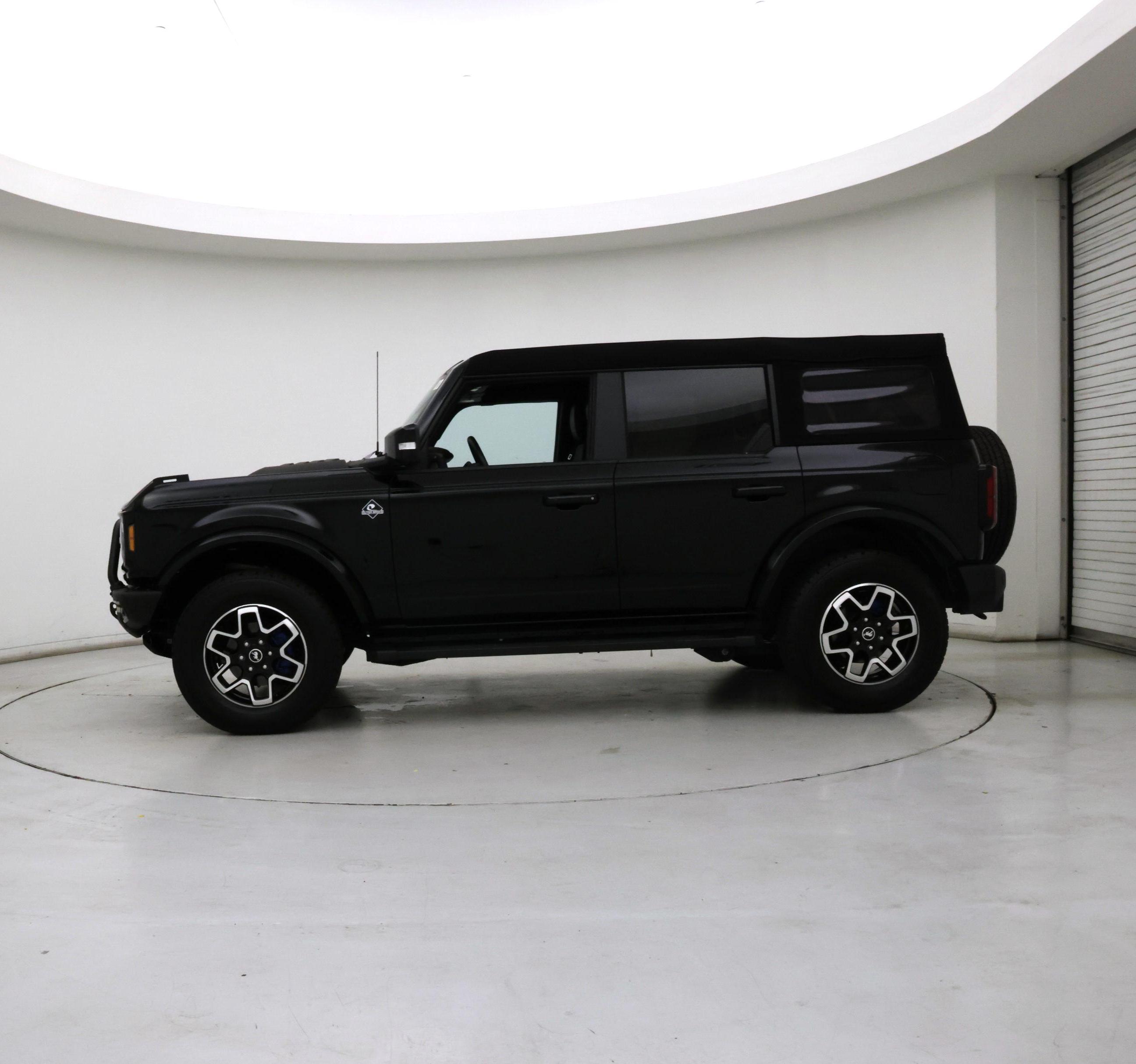 Thumbnail: 2023 Ford Bronco - 3