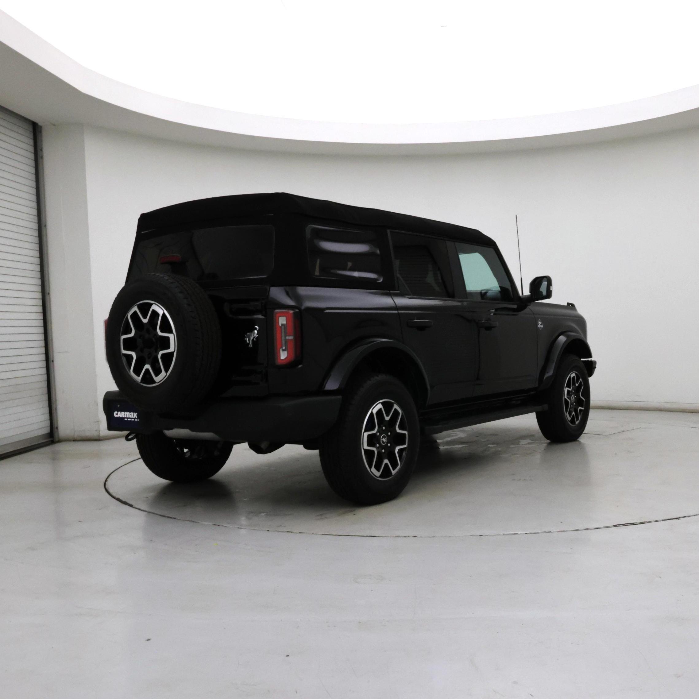 Thumbnail: 2023 Ford Bronco - 8