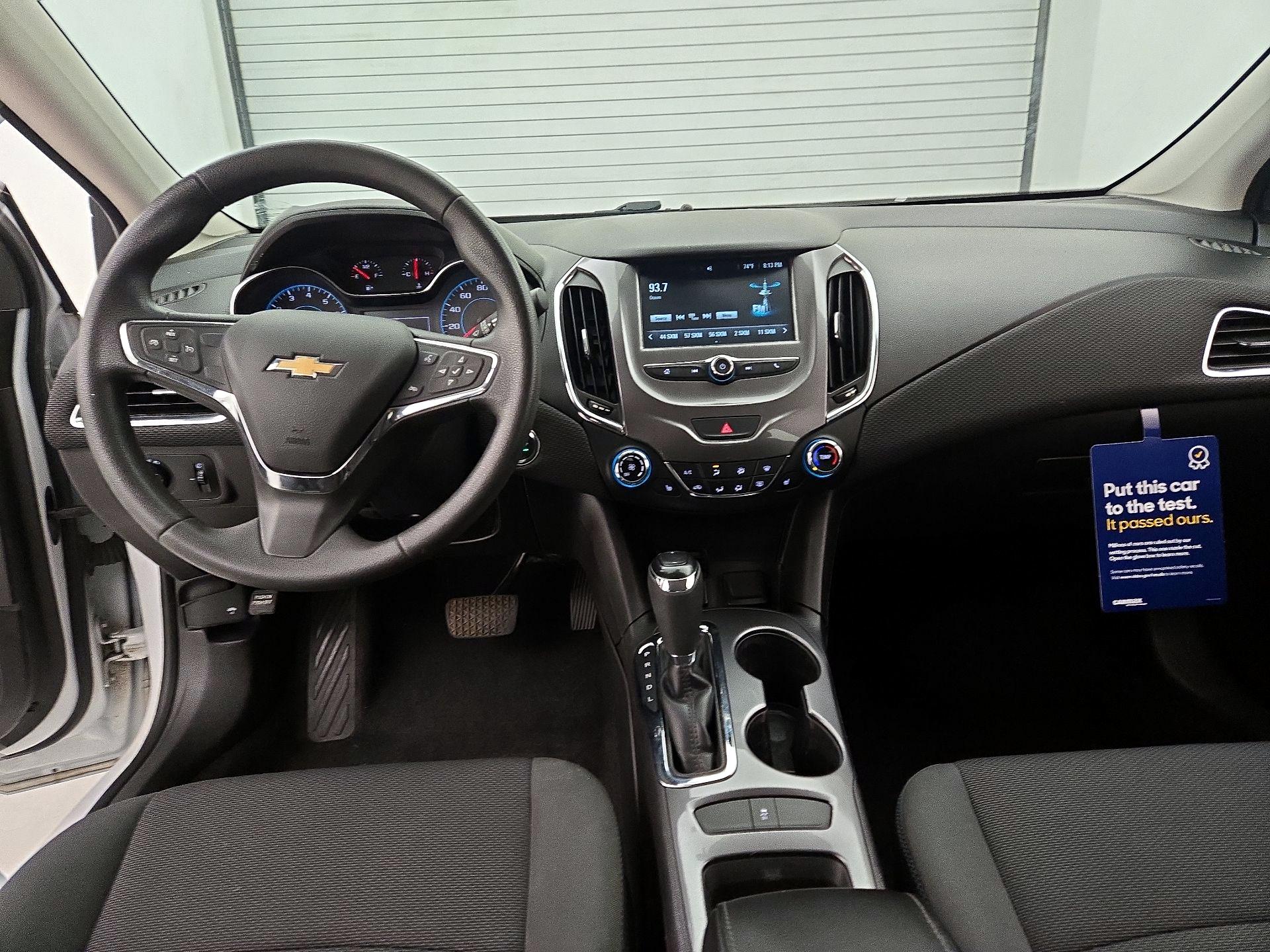 Thumbnail: 2016 Chevrolet Cruze - 9