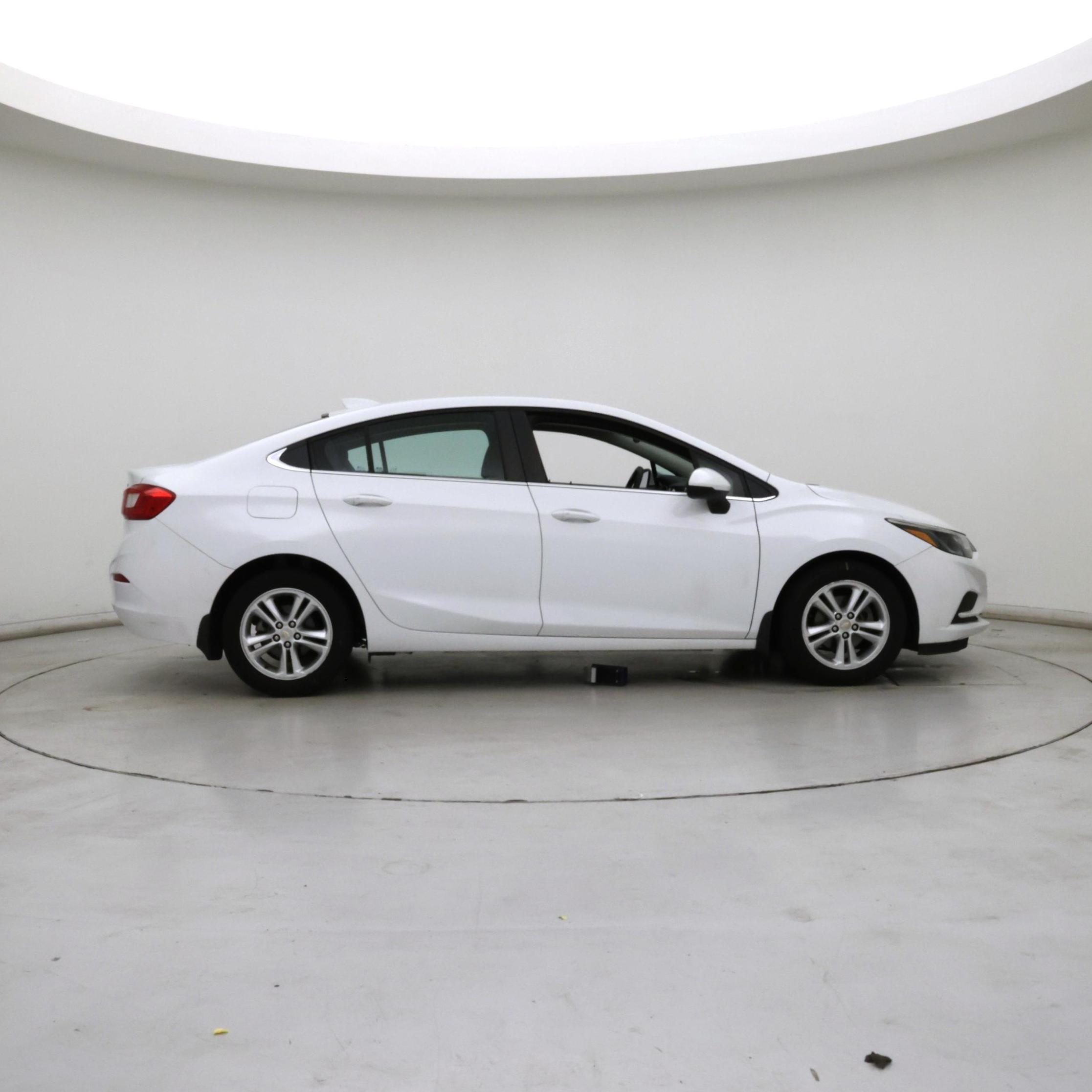 Thumbnail: 2016 Chevrolet Cruze - 7