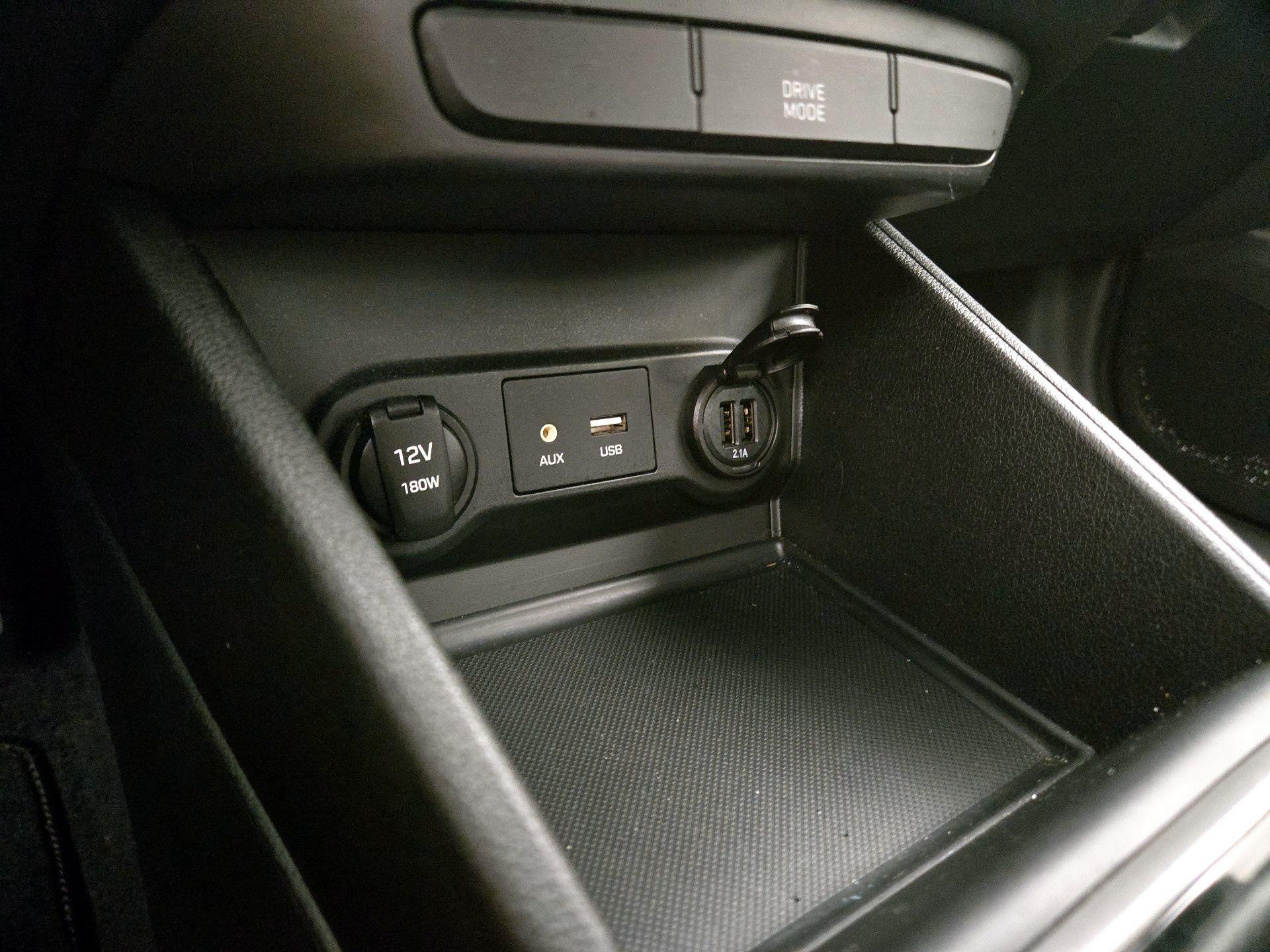Thumbnail: 2019 Hyundai Accent - 18