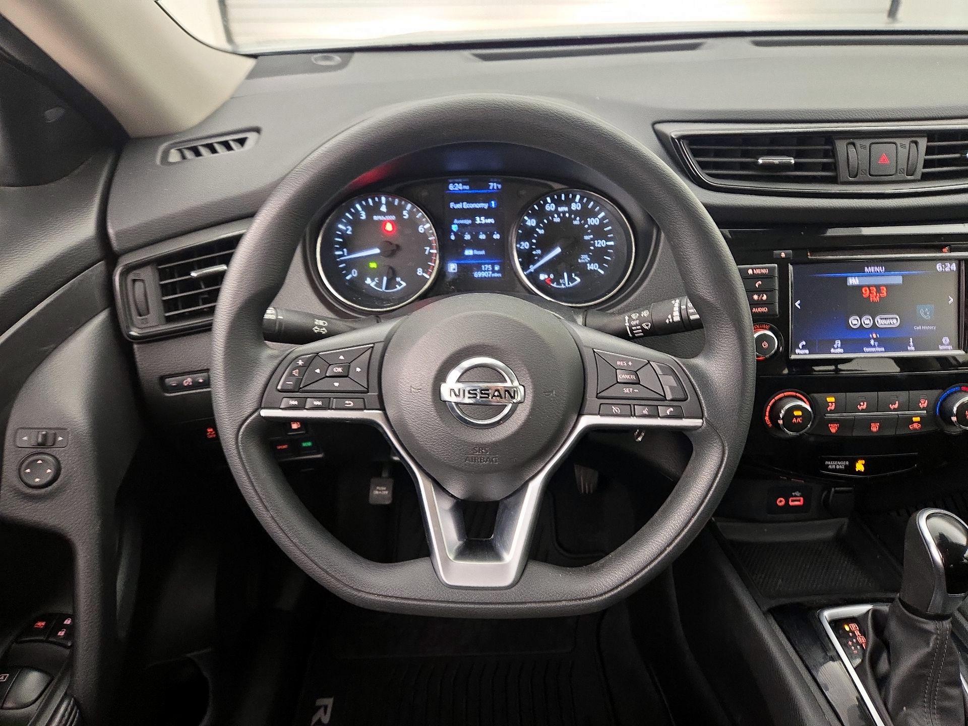 Thumbnail: 2020 Nissan Rogue - 10