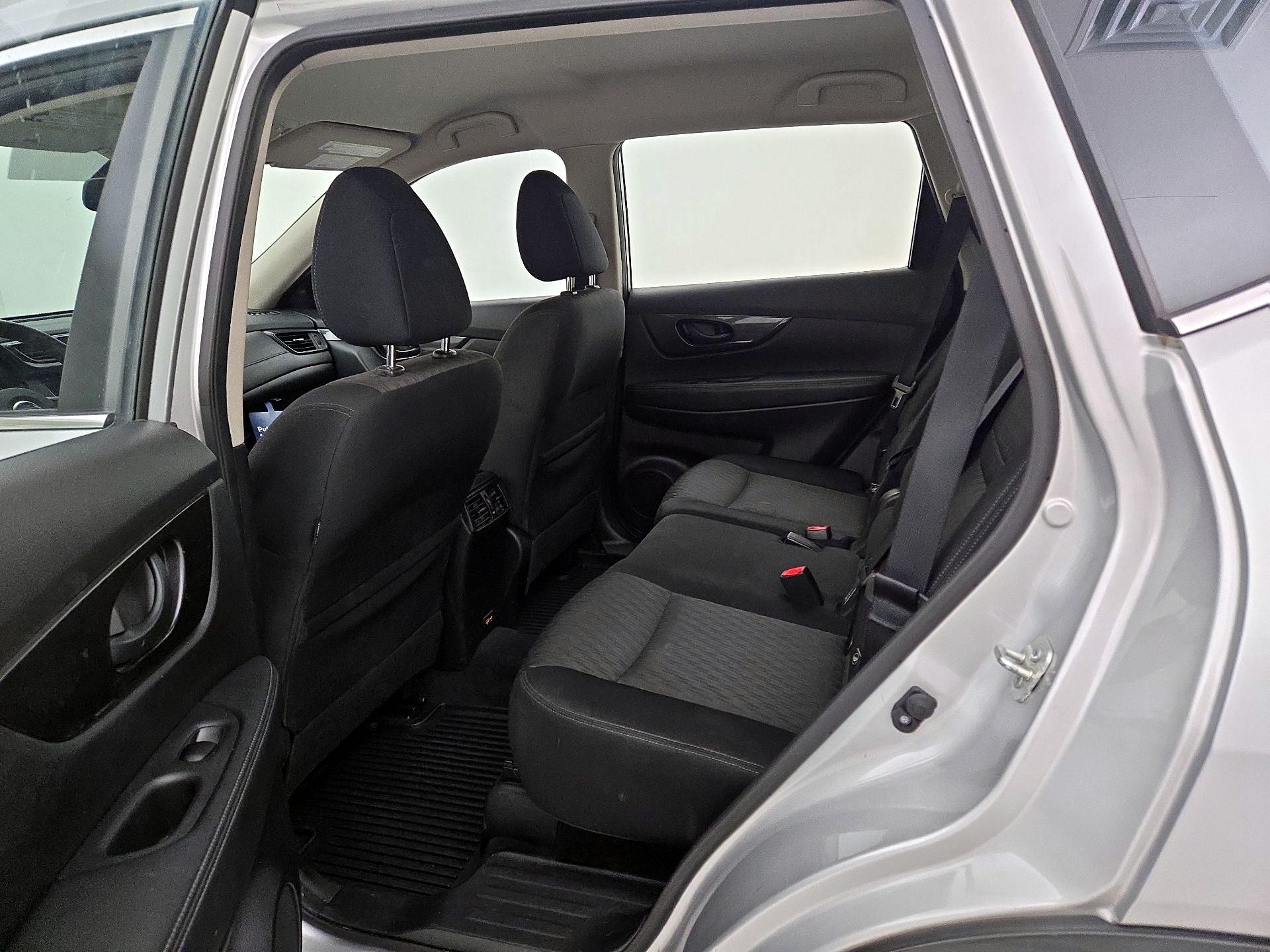 Thumbnail: 2020 Nissan Rogue - 19