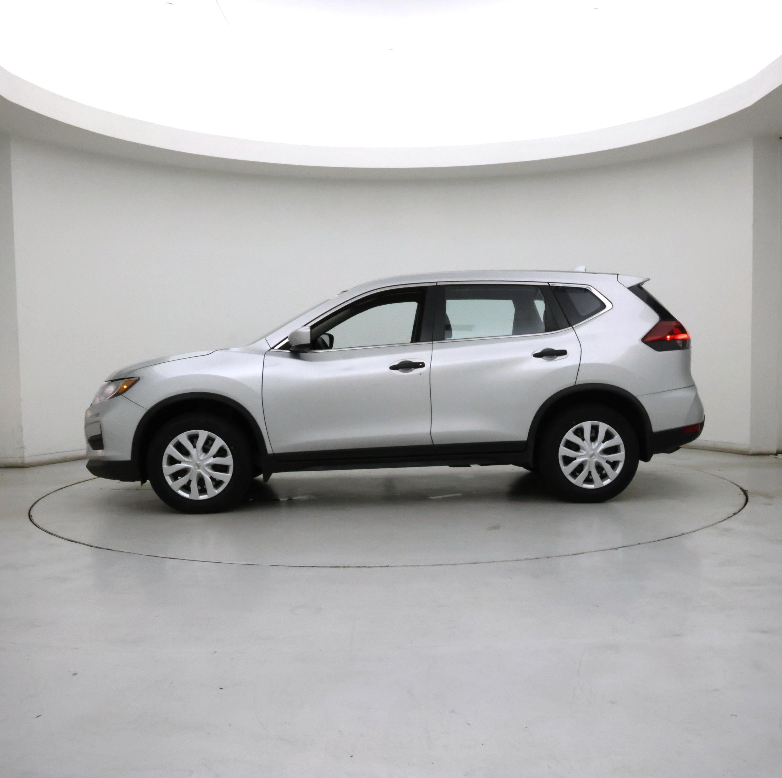 Thumbnail: 2020 Nissan Rogue - 3