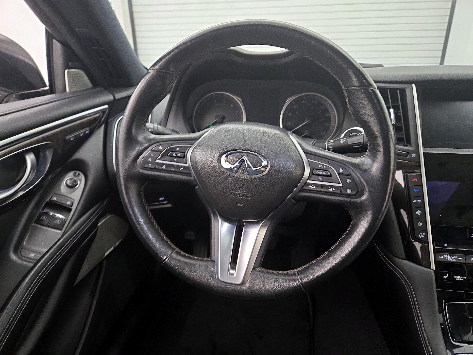 Thumbnail: 2017 INFINITI Q60 - 10