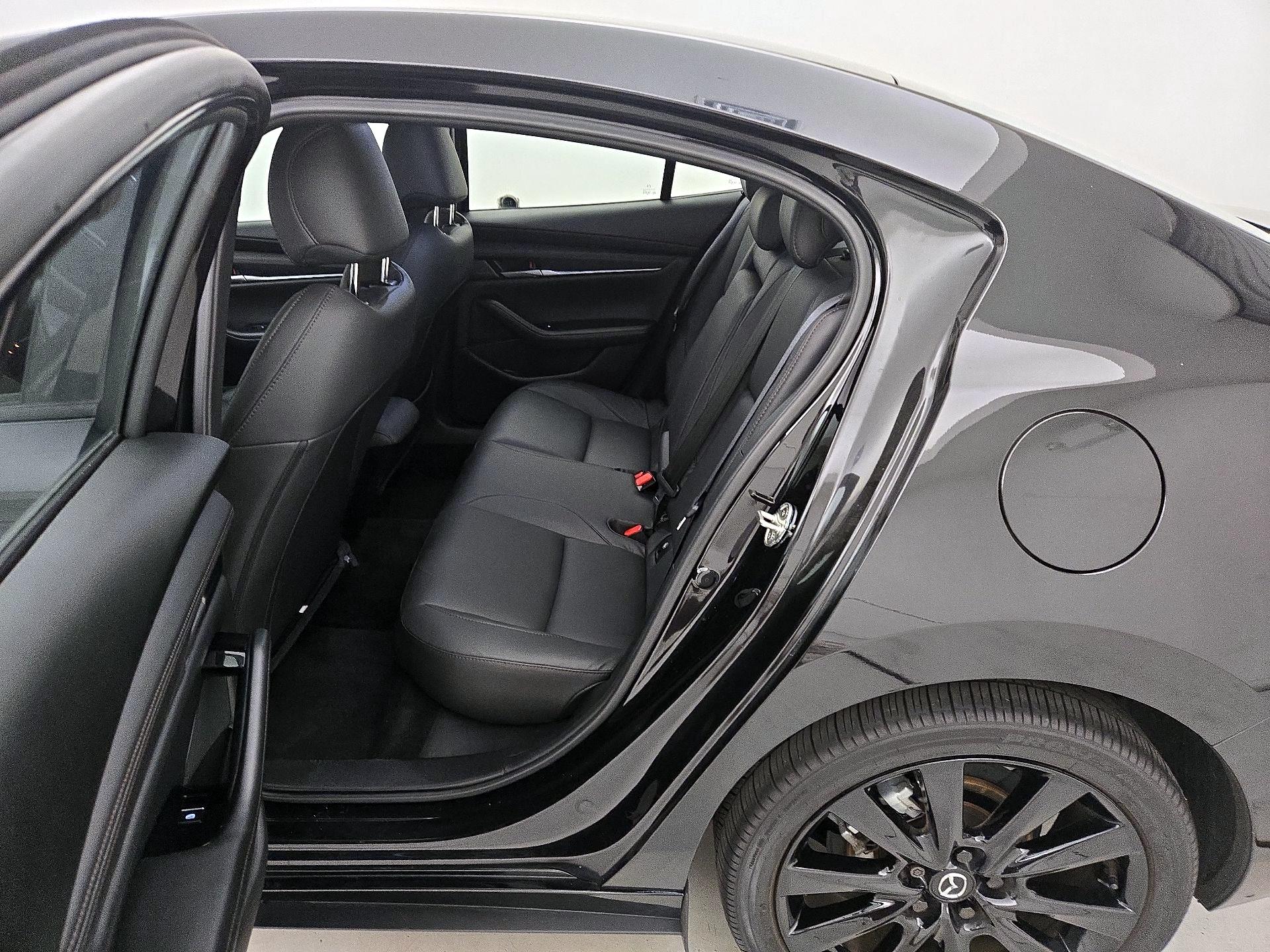 Thumbnail: 2024 Mazda Mazda3 - 17