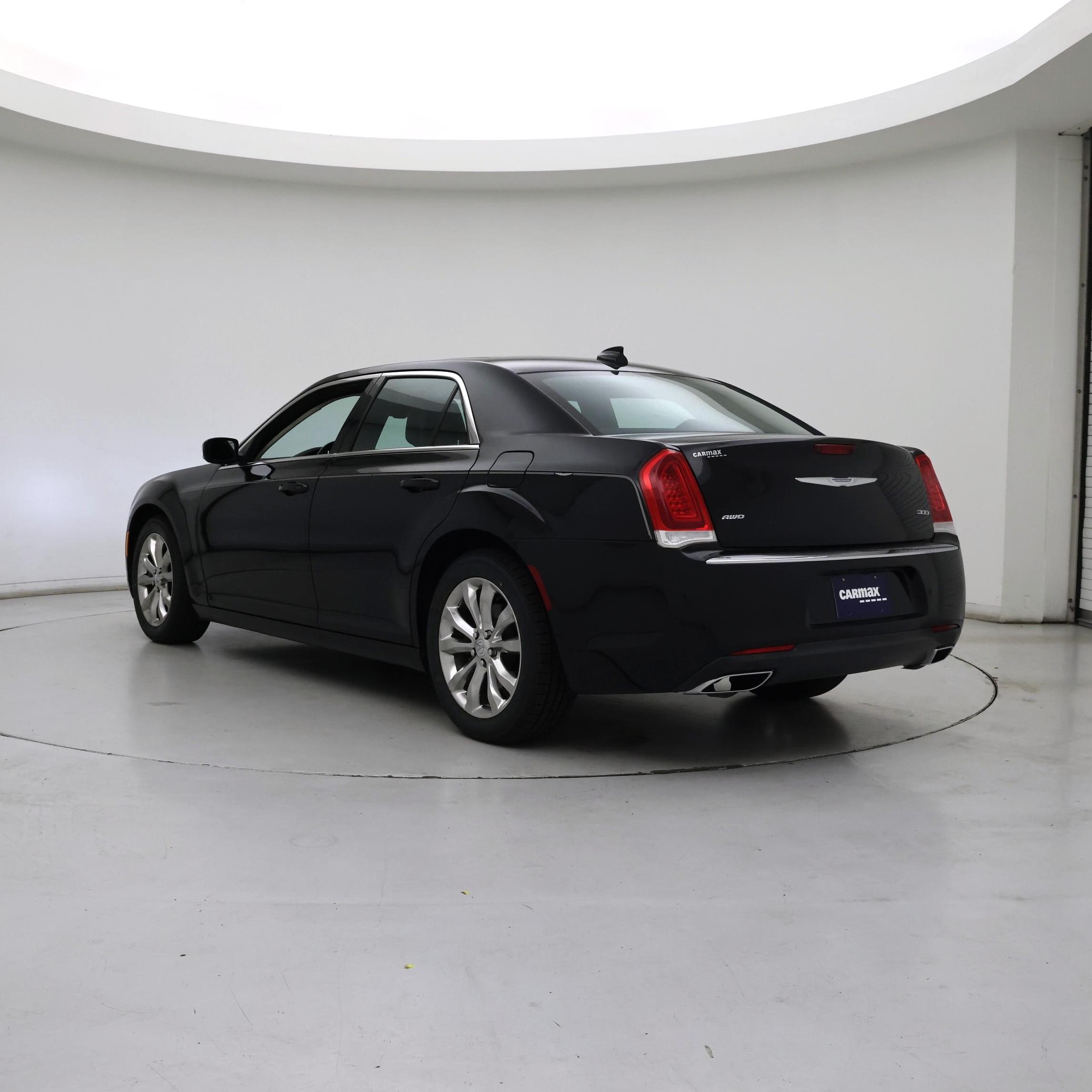 Thumbnail: 2016 Chrysler 300 - 2