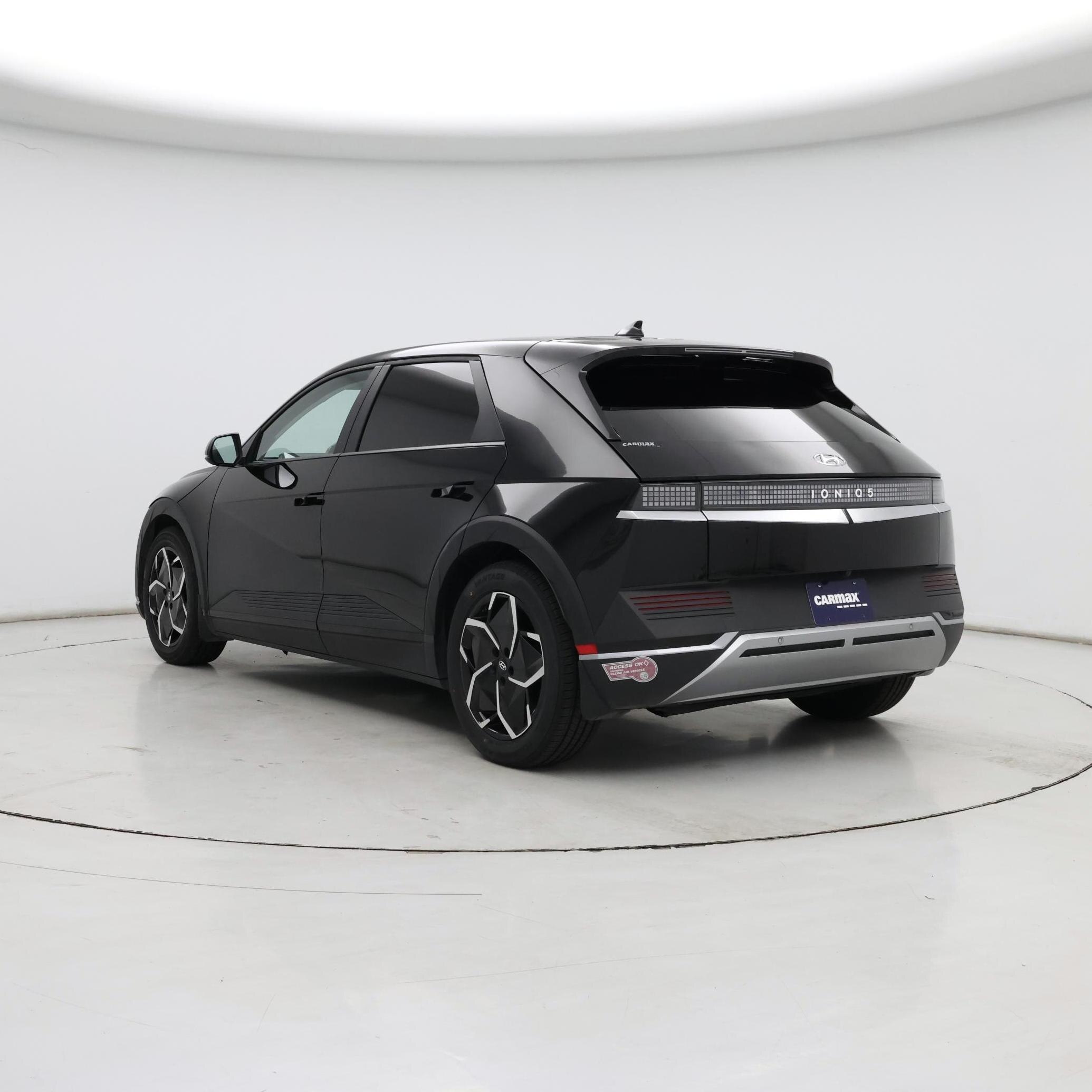 Thumbnail: 2022 Hyundai Ioniq 5 - 2