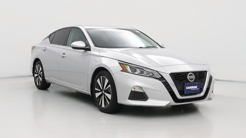 2021 Nissan Altima SV Hero Image