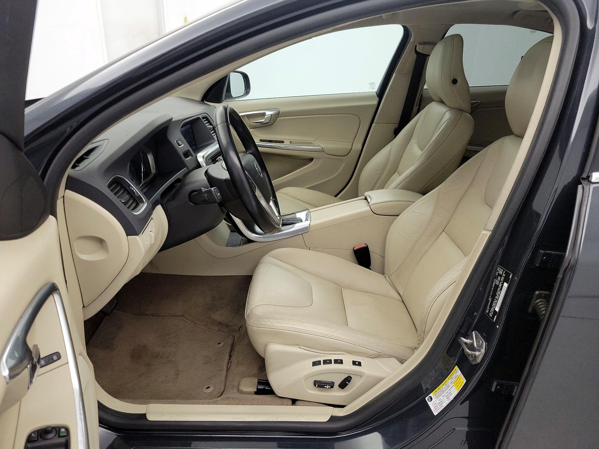 Thumbnail: 2014 Volvo S60 - 11