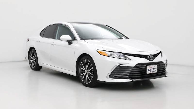 2022 Toyota Camry XLE Hero Image