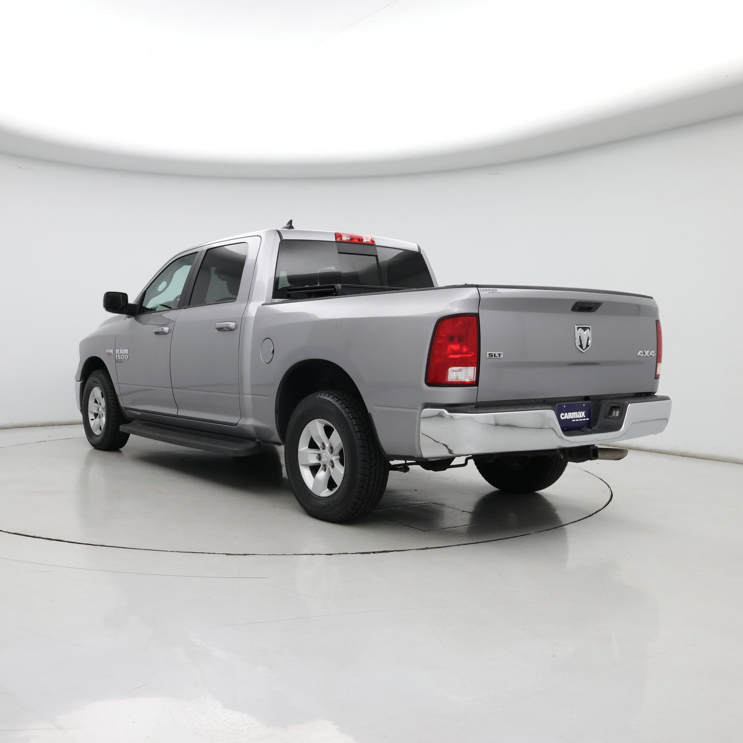 Thumbnail: 2019 RAM 1500 Classic - 2
