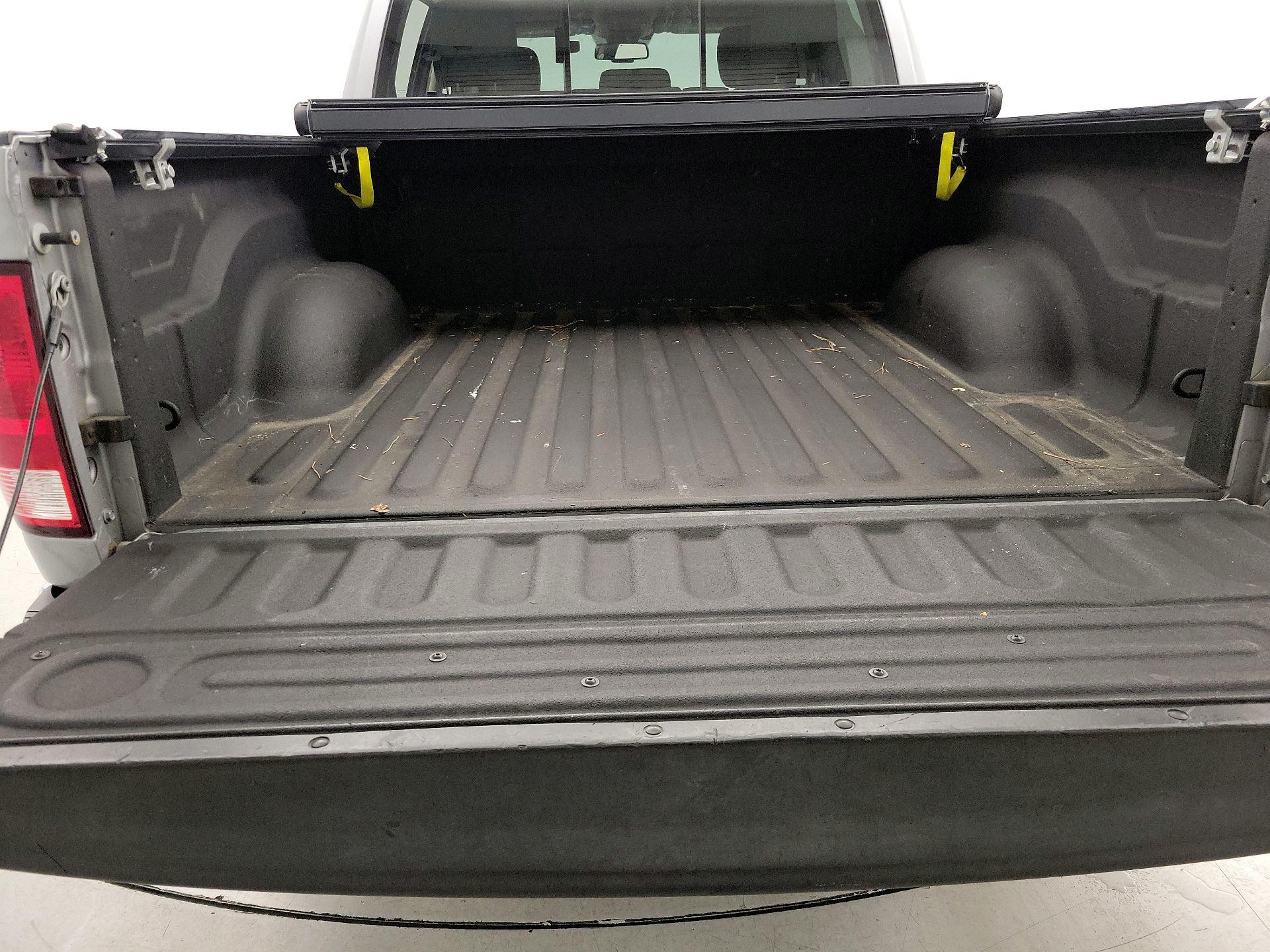 Thumbnail: 2019 RAM 1500 Classic - 20