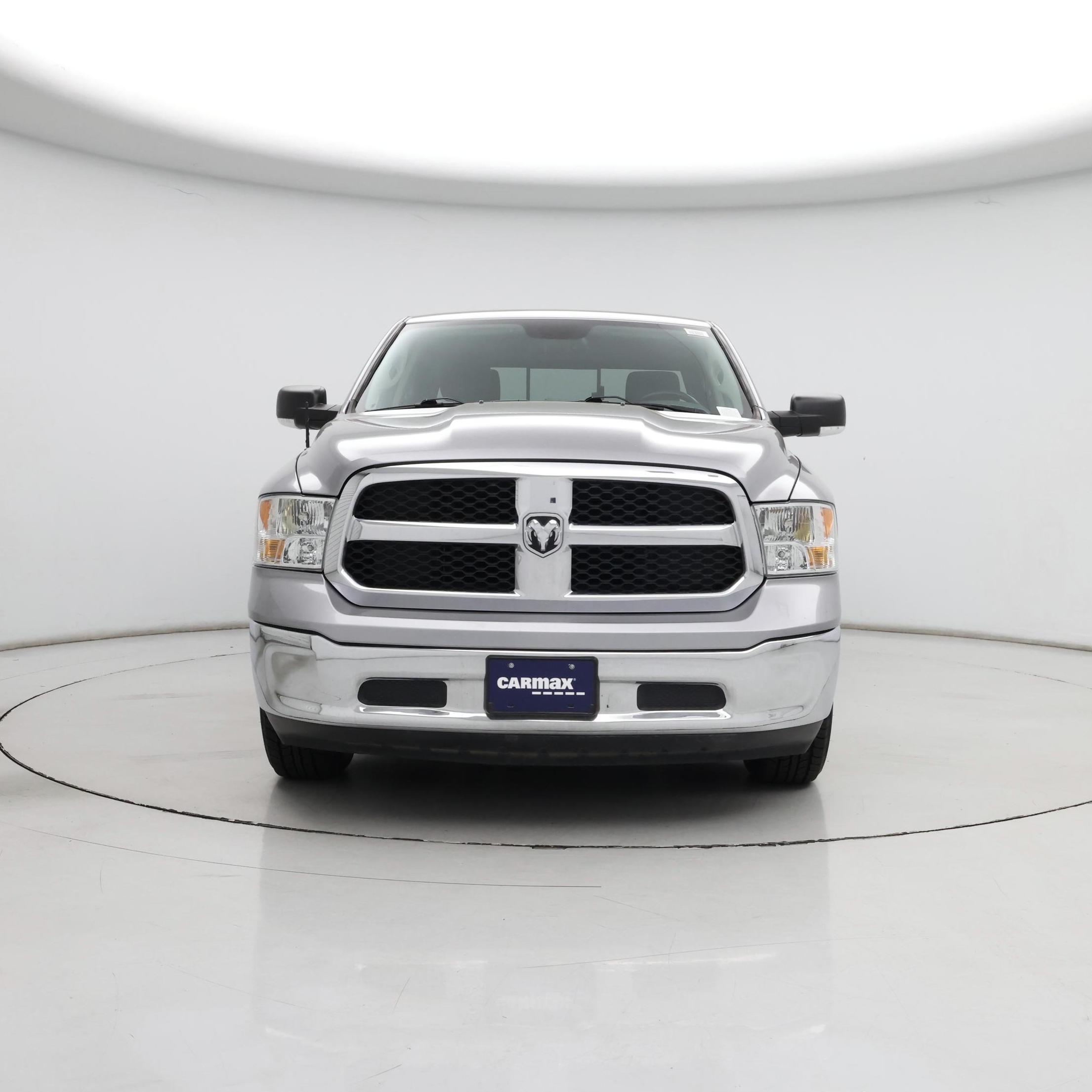 Thumbnail: 2019 RAM 1500 Classic - 5