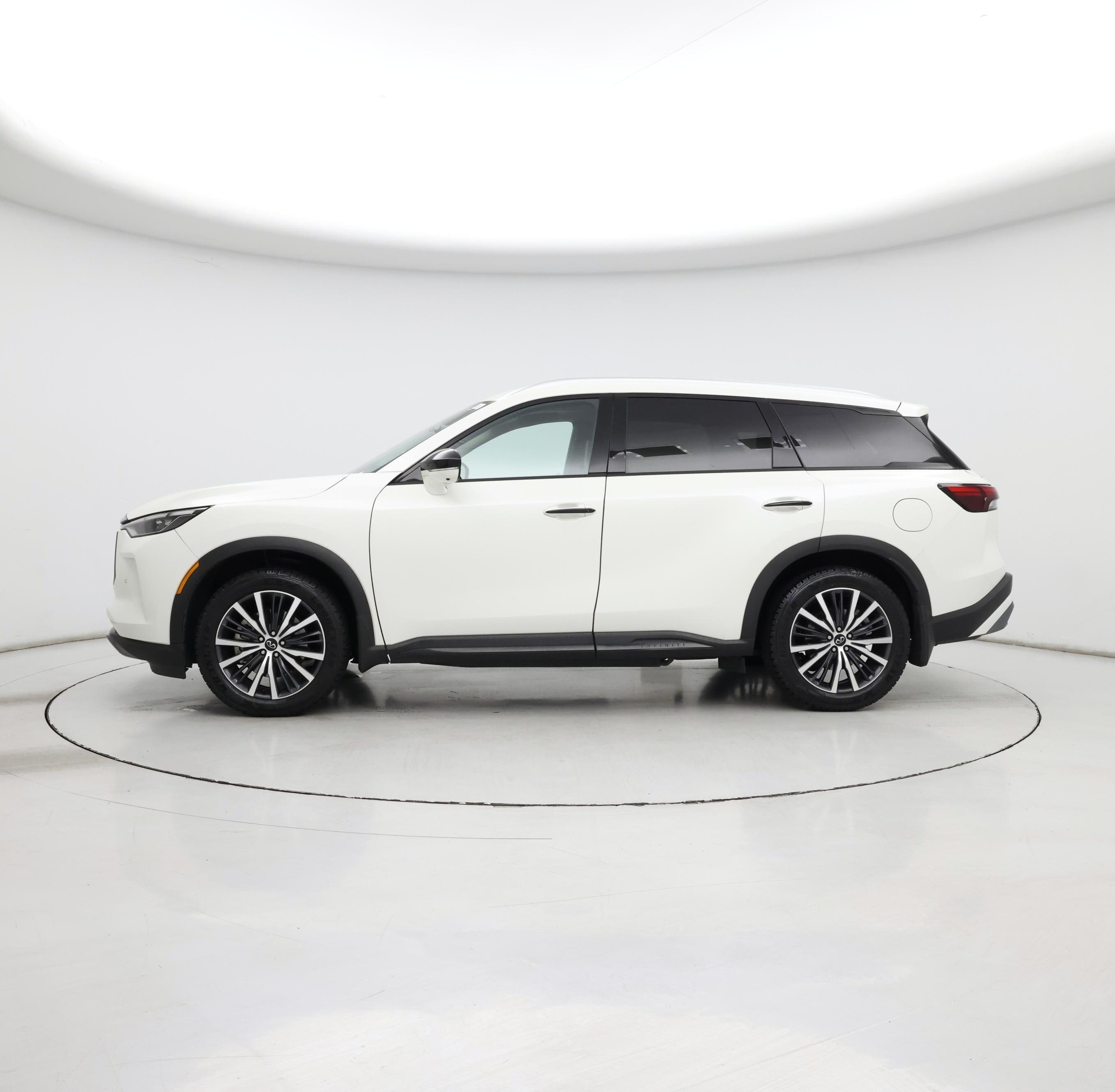 Thumbnail: 2023 INFINITI QX60 - 3