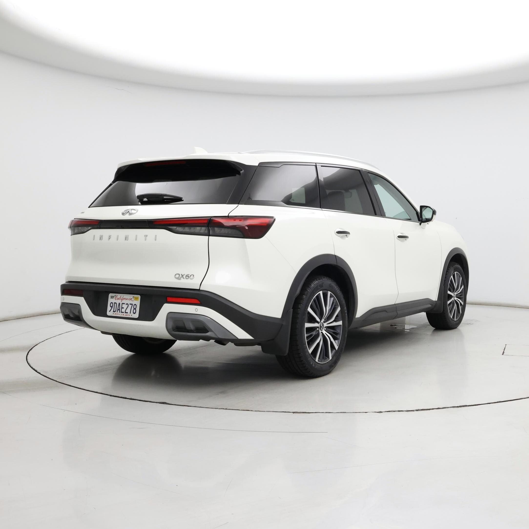 Thumbnail: 2023 INFINITI QX60 - 8