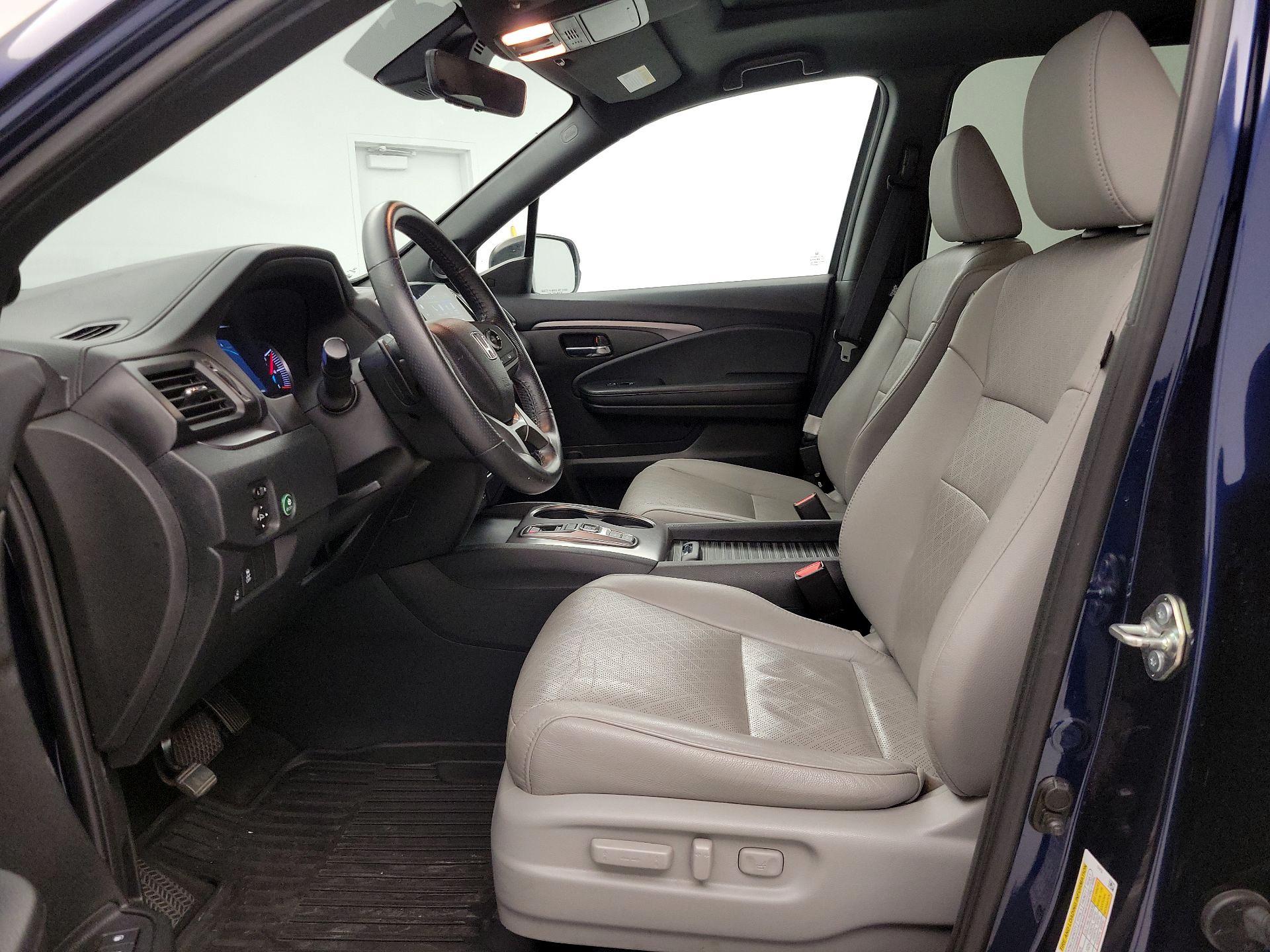 Thumbnail: 2020 Honda Passport - 11