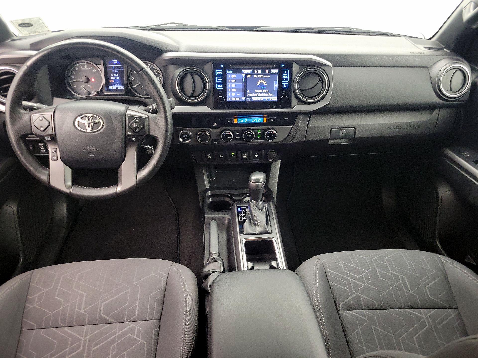 Thumbnail: 2017 Toyota Tacoma - 9