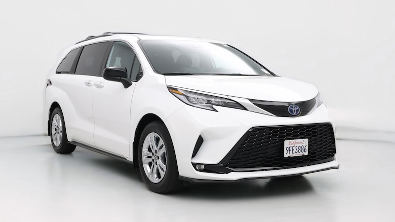 2023 Toyota Sienna XSE Hero Image